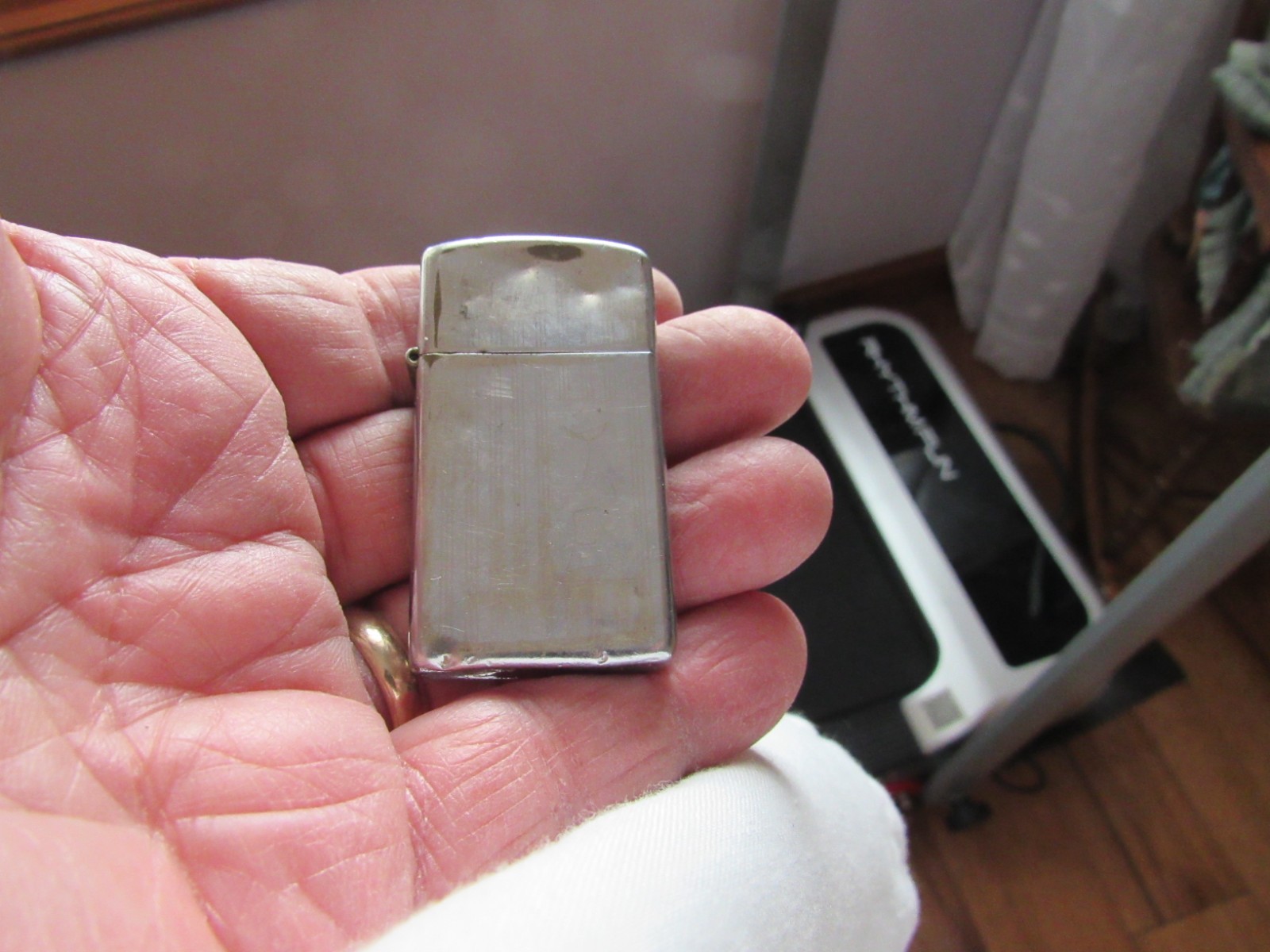 Vintage Pre-Owned Zippo Slim Cigarette Lighter Pinstripe Dated 1982