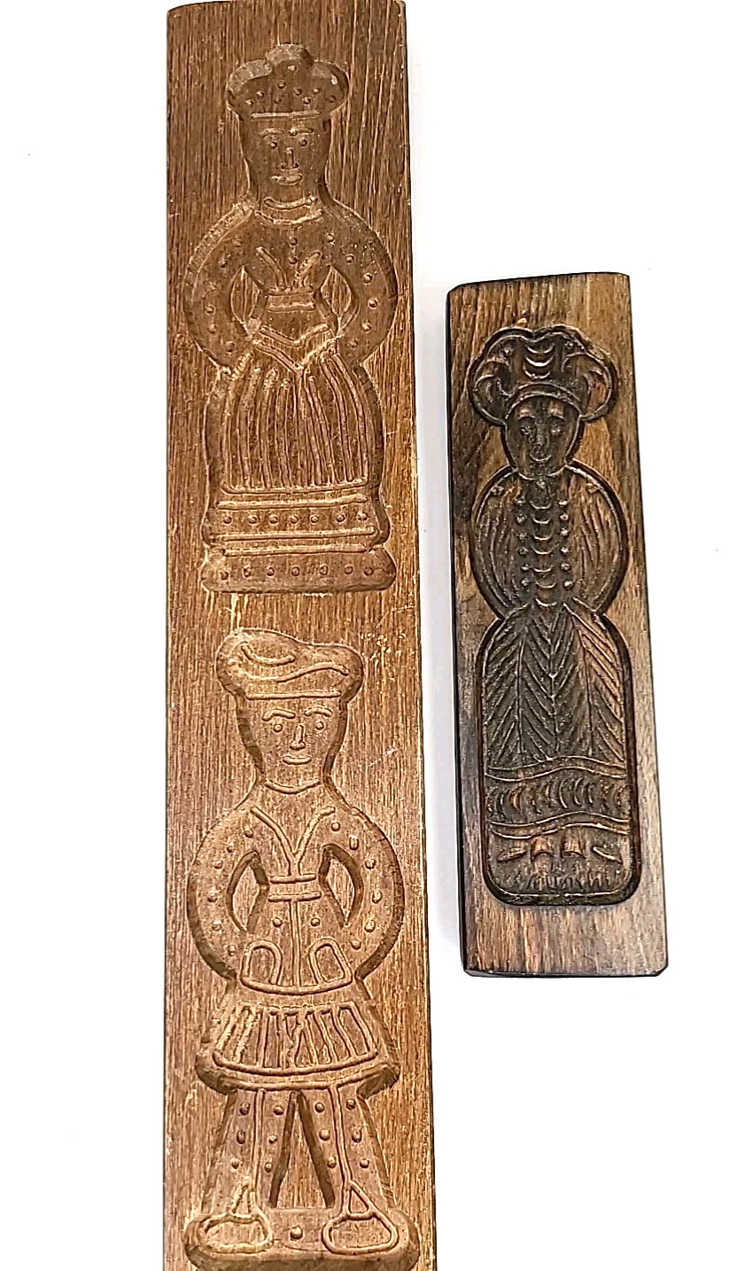 lot of 2 Vintage Dutch Carved Wooden Chocolate Cookie Biscuit Mold man and woman