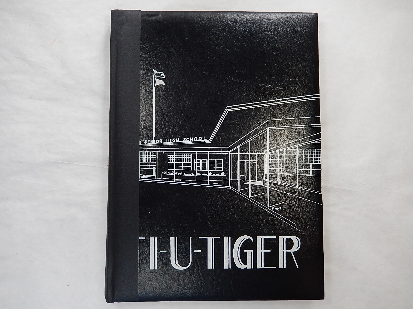 Yearbook, Tigard Senior High School, Tigard Oregon, 1961, \