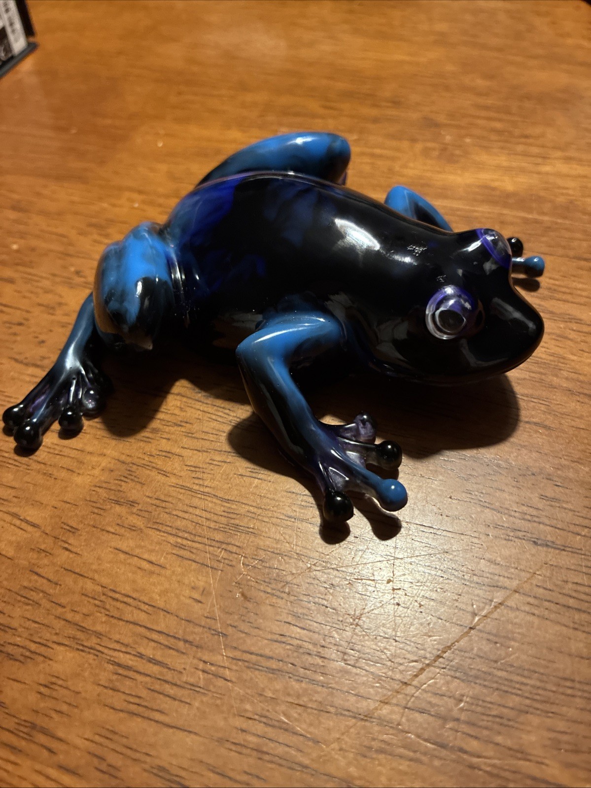 Beautiful Hand Crafted 4 Inch Blue Resin Frog Beautiful Hand Crafted 4 Inch Blue Resin Frog