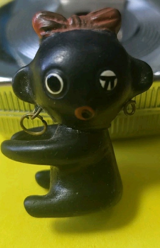 ANTIQUE GOOGLY DOLL HARD RUBBER DOLL WITH Earrings JAPAN 1920-40s
