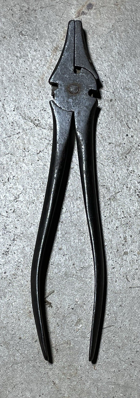 VTG J M KING & Co 8” BUTTON PLIERS PATENT WIRE CUTTER, LINESMAN WATERFORD NY