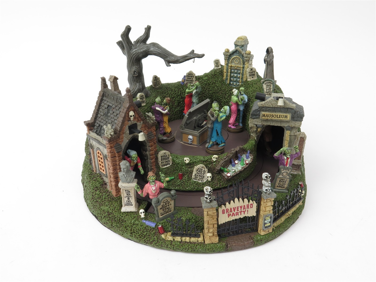 Lemax Spooky Town Graveyard Party #04747 Lights Sound Animated Original Box