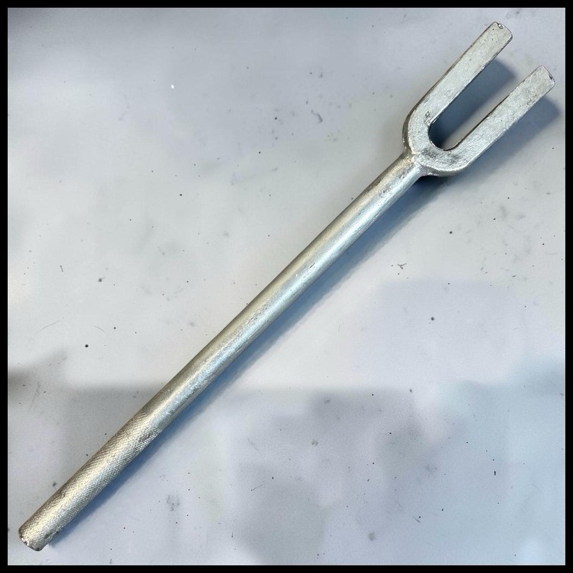 Vintage Mid-Century Heavy Duty Industrial Mechanical Fork Lever Tool 16 Vintage Mid-Century Heavy Duty Industrial Mechanical Fork Lever Tool 16