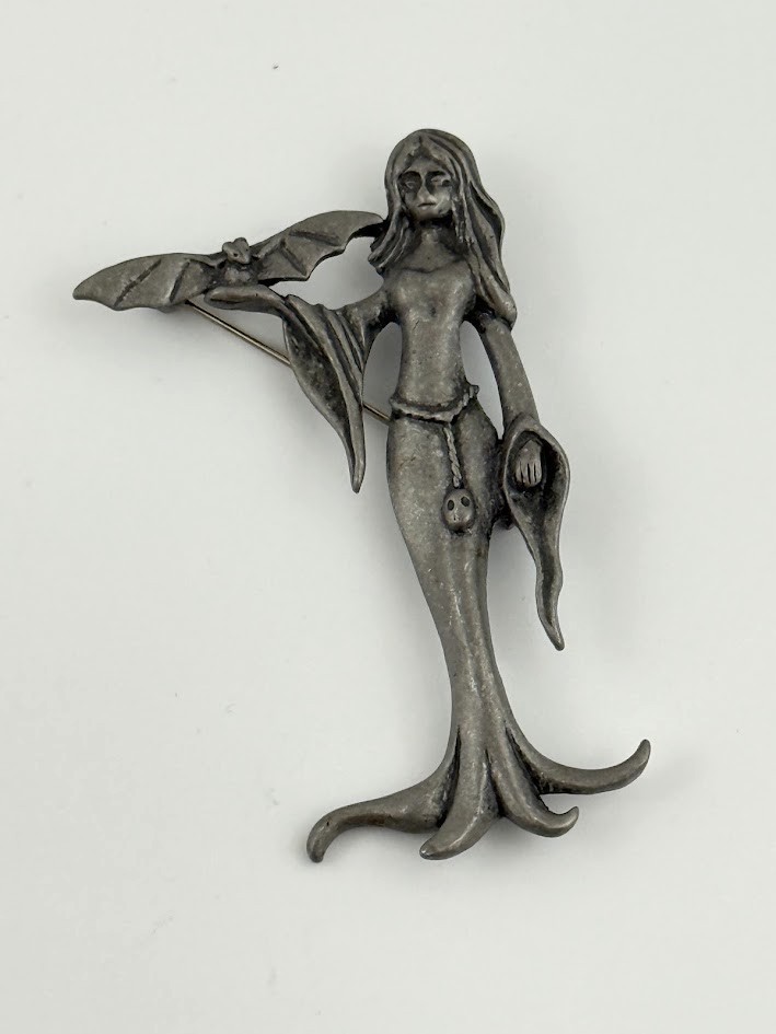 Vtg Halloween AJC Brooch Pin Morticia Addams Pewter Bat Spooky Skull Belt Buckle