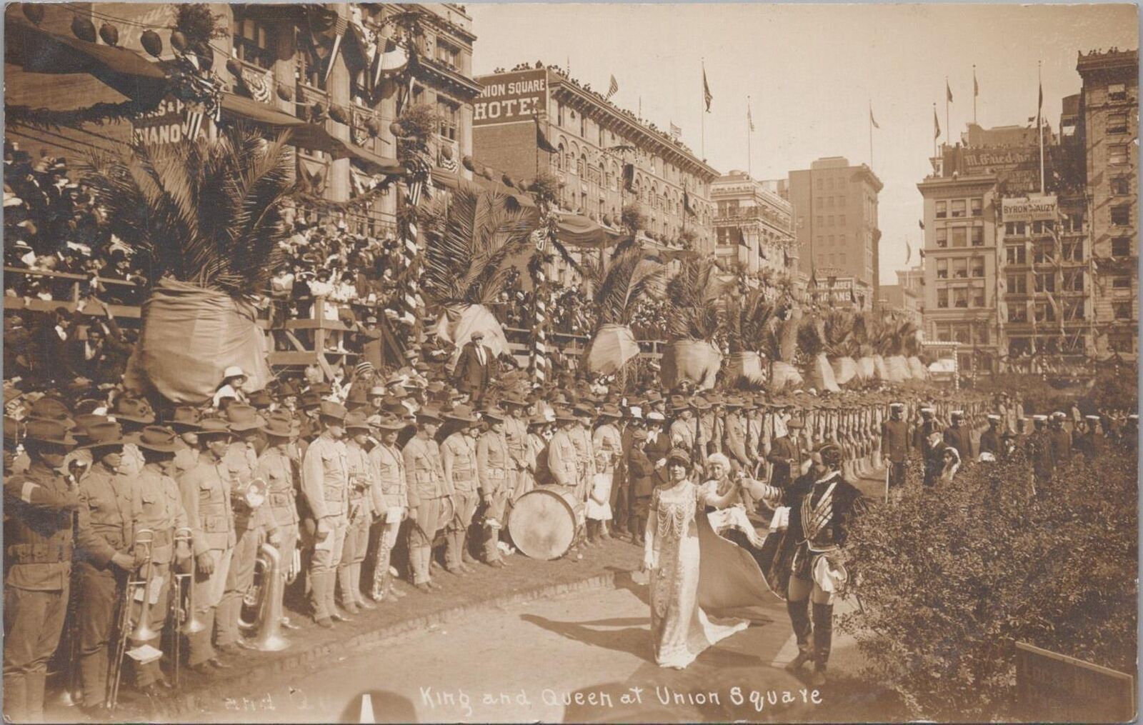RPPC Postcard Patriotic Parade King + Queen  San Francisco CA 