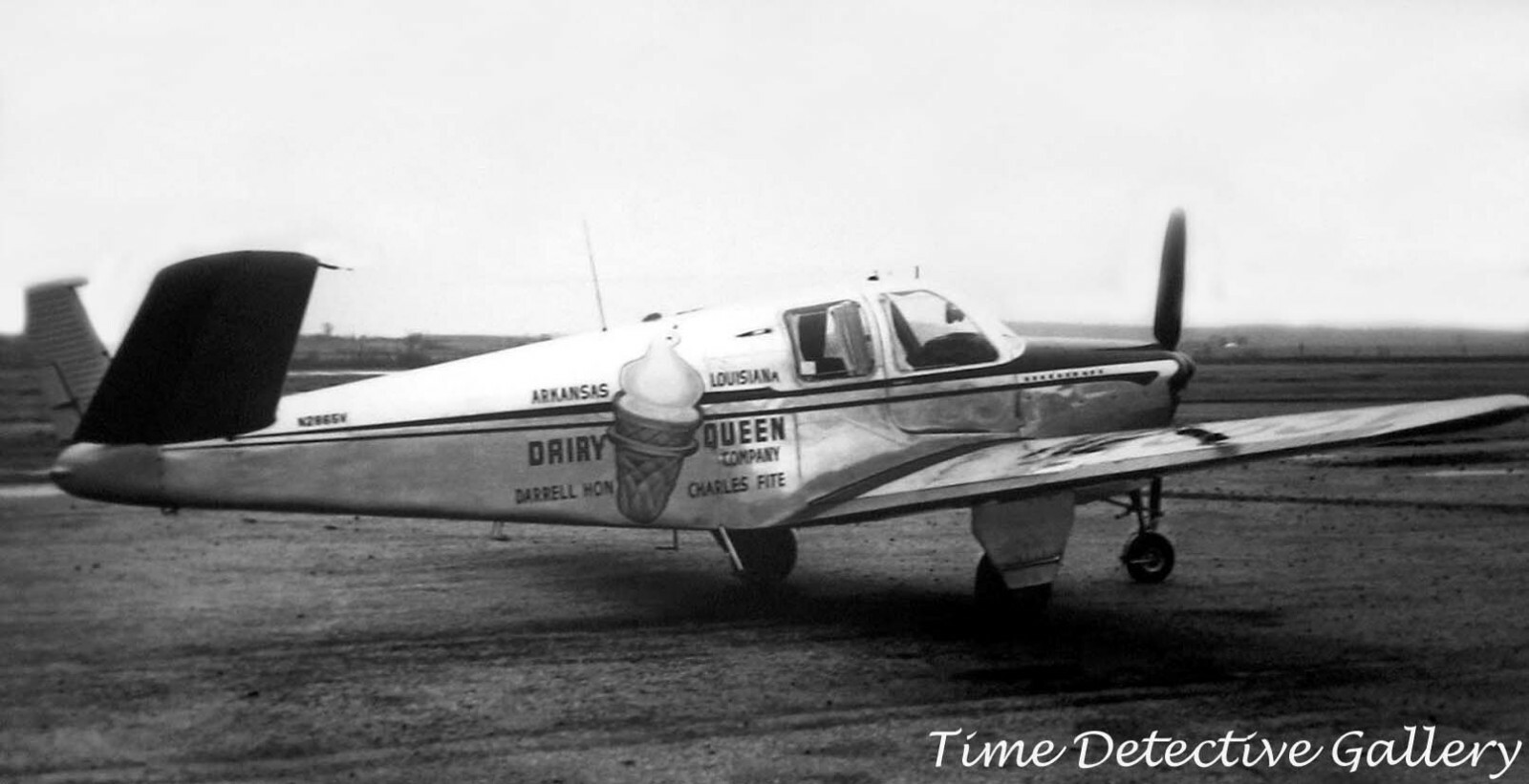 A 1950s Dairy Queen Airplane - Vintage Photo Print