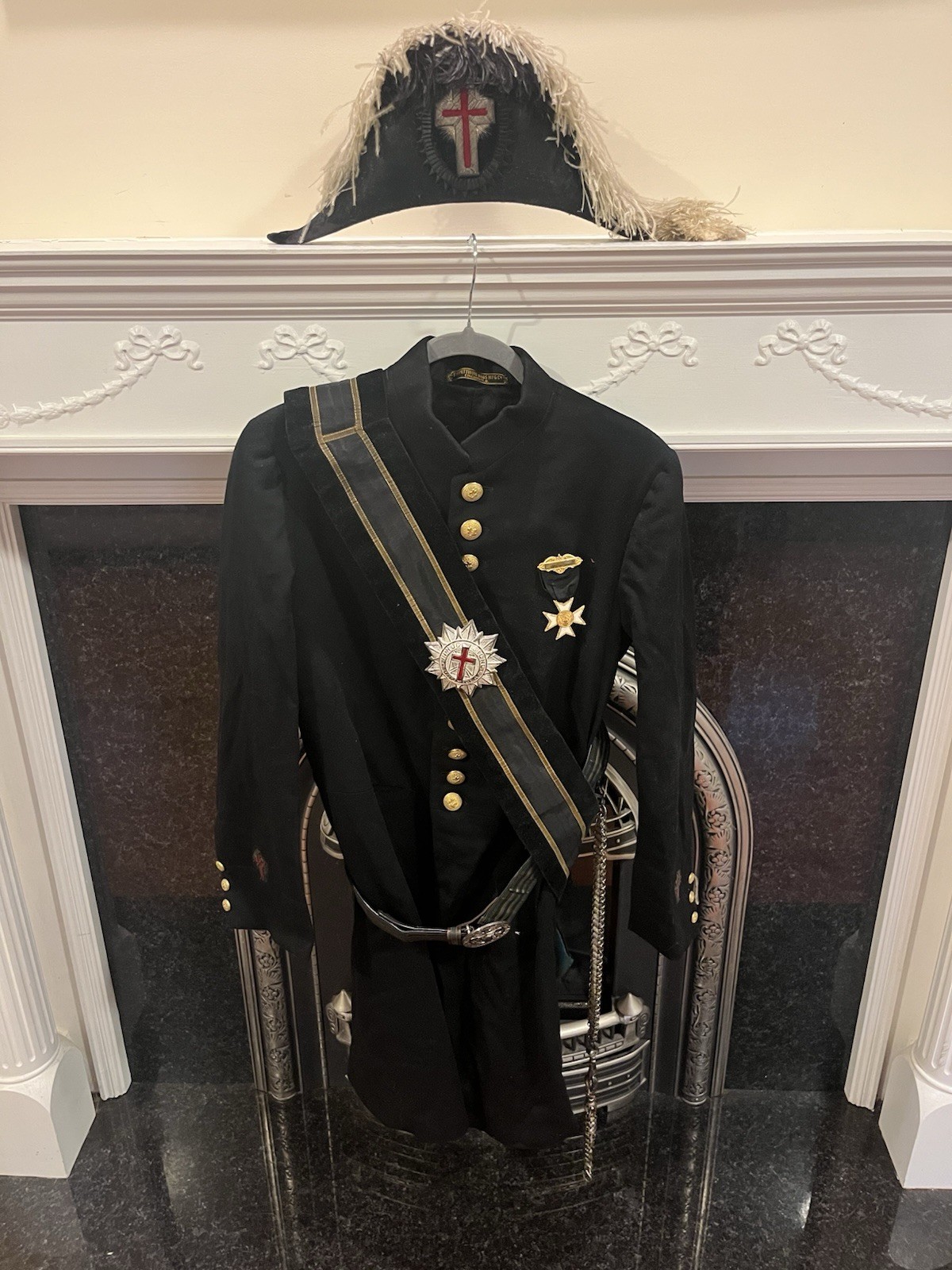 Vintage Complete Masonic Knights Templar Uniform Set Pettibone Bros NJ Hat Belt