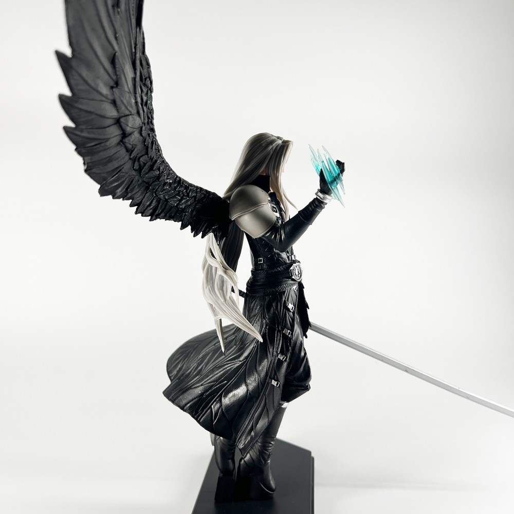 Final Fantasy VII Rebirth Sephiroth Figure One Winged Angel Statue Model