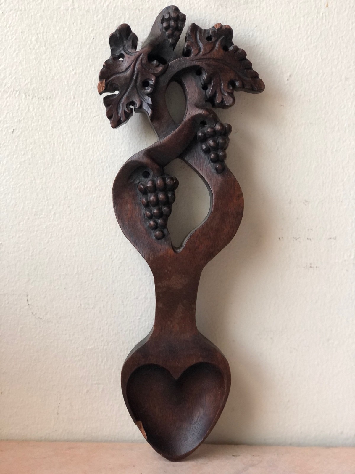 Beautiful Vintage Welsh Hand Carved Wooden Love Spoon Engraved, Grape Leafs Beautiful Vintage Welsh Hand Carved Wooden Love Spoon Engraved, Grape Leafs