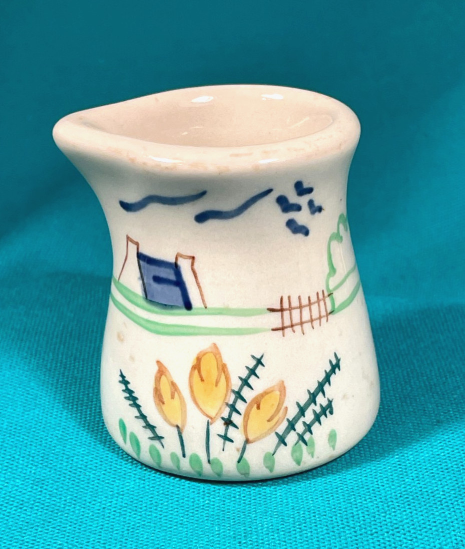Vintage Original UNION PACIFIC RAILROAD ZION PATTERN CREAMER