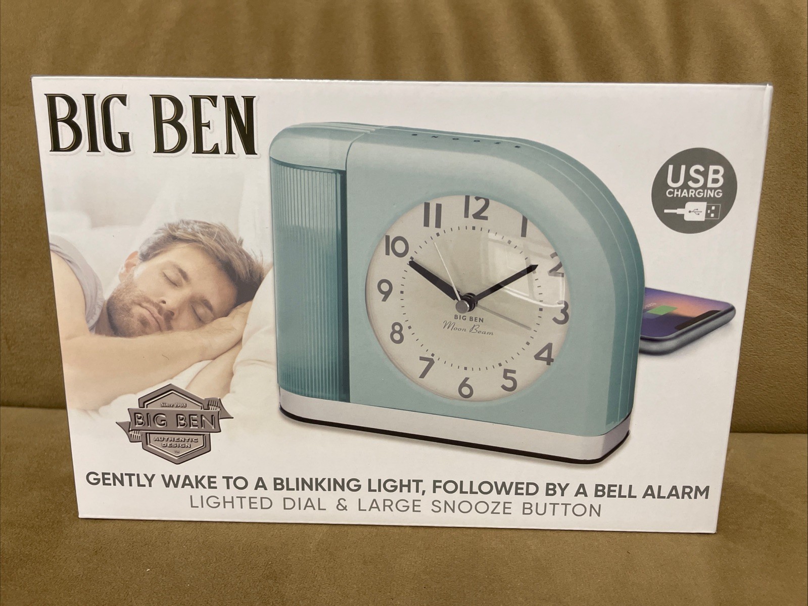 NIB - Big Ben Retro MOON BEAM ALARM CLOCK Baby Blue Color
