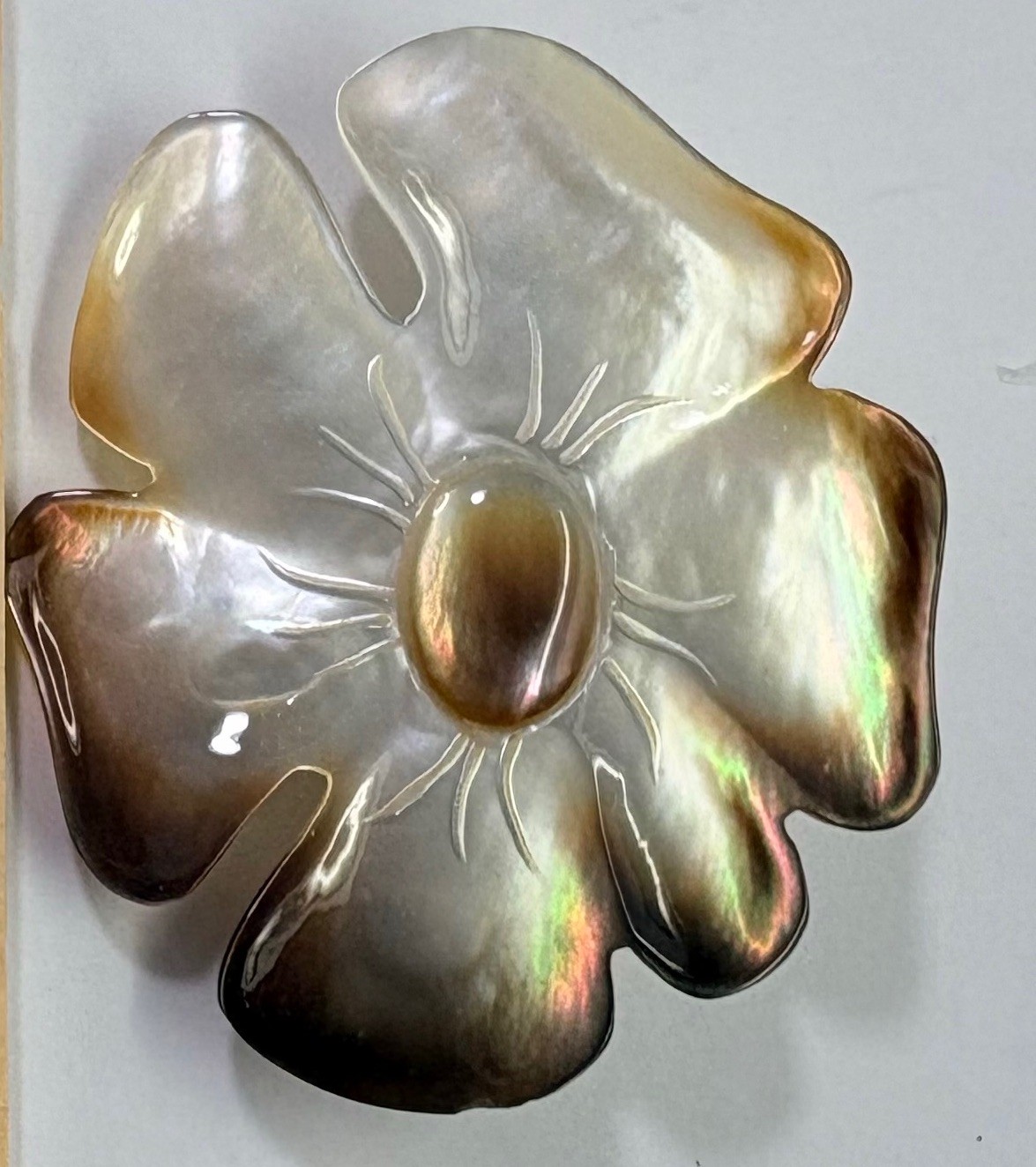 Vintage Carved Tahitian Black Lipped Mother Of Pearl Brooch 1.75” X 1.50” Pin Vintage Carved Tahitian Black Lipped Mother Of Pearl Brooch 1.75” X 1.50” Pin