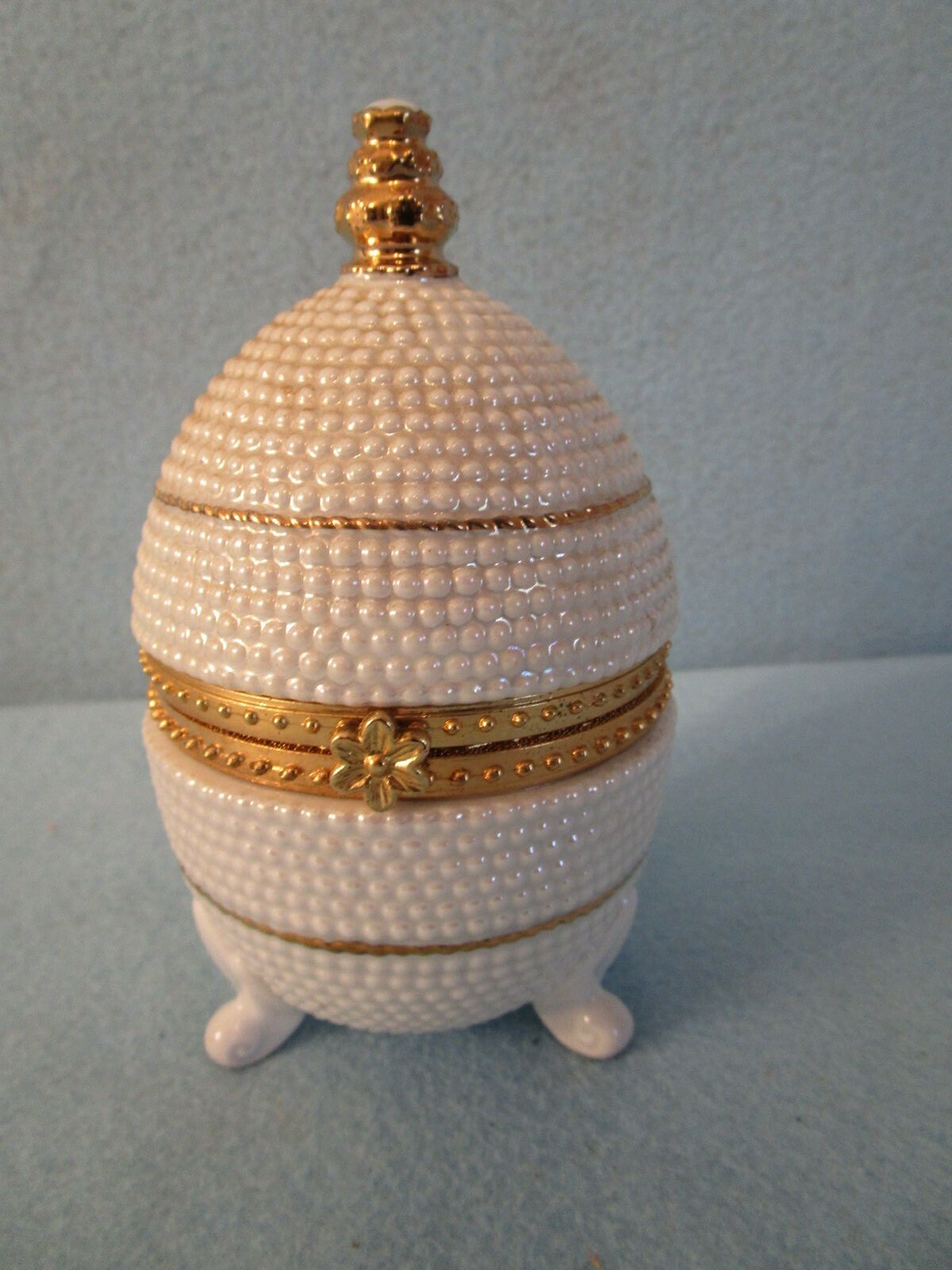 OPALESCENT WHITE EGG TRINKET BOX 6” ceramic gold trim dresser jewelry ring case
