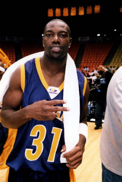 Philadelphia Eagles NFL Football player Terrell Owens Hoop Magic C- Old Photo