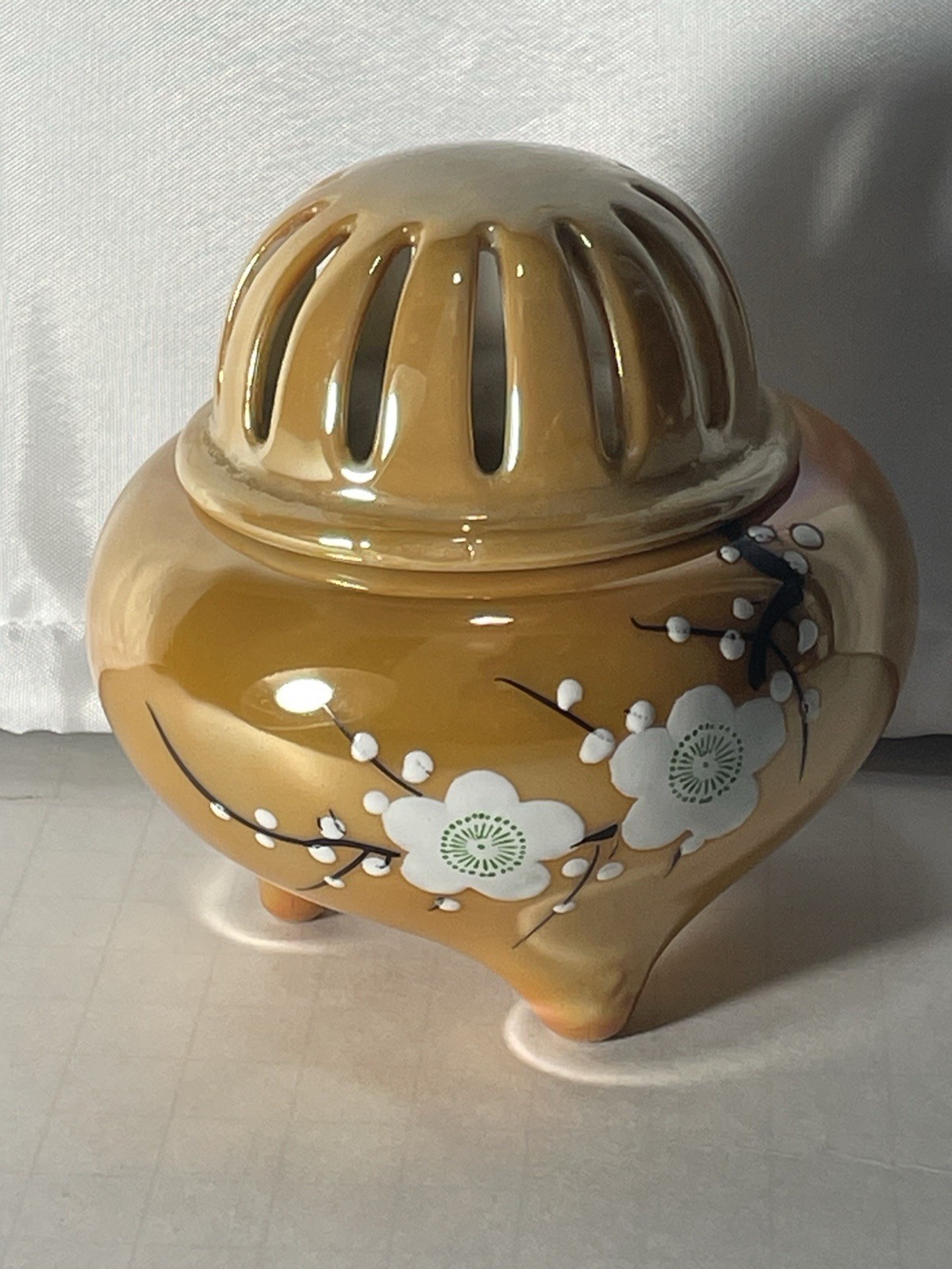 Vtg  Tokito Shoten Japanese Lusterware Incense Burner Peach Floral Koro Signed
