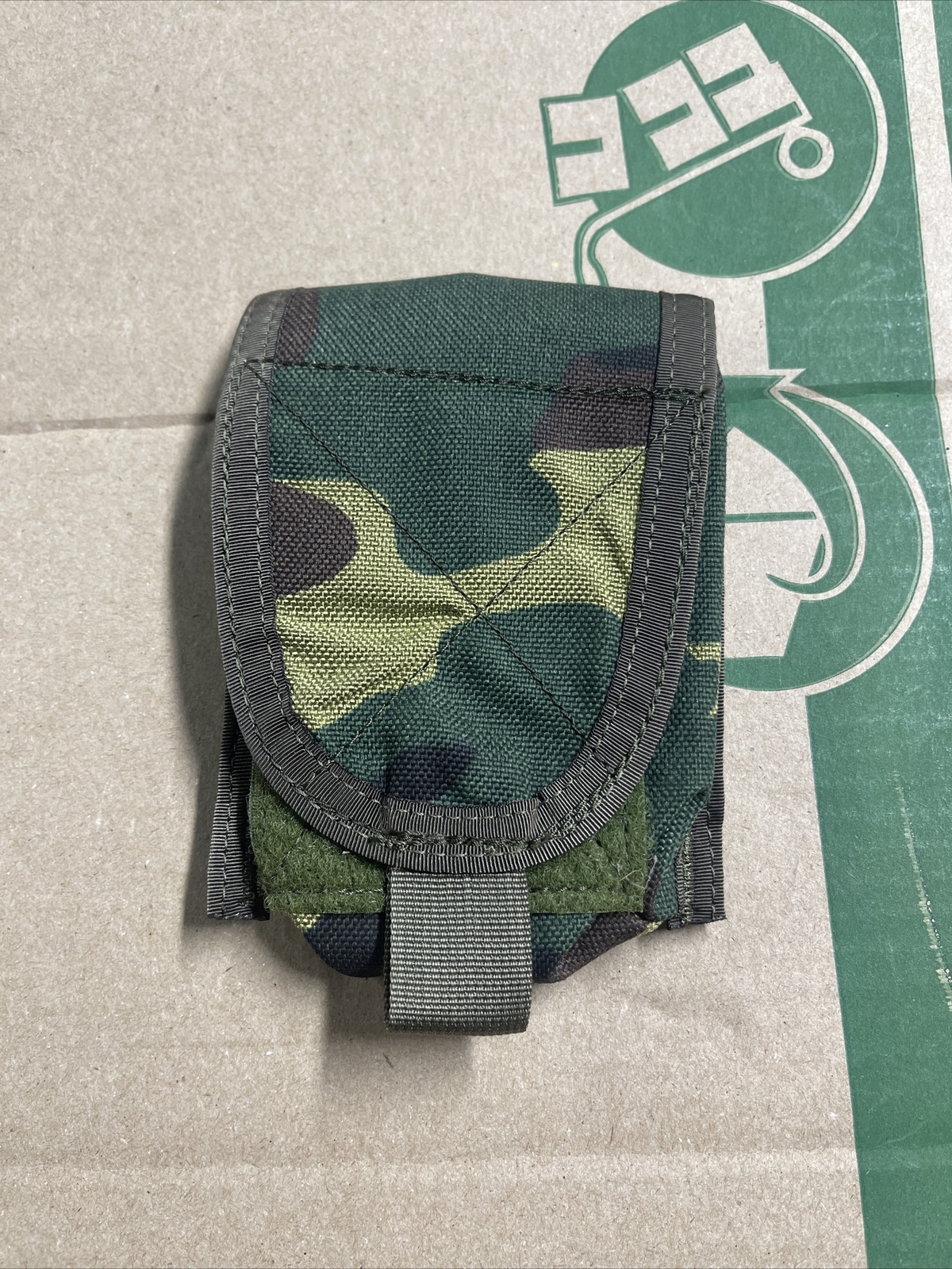 MSA PARACELTE MSM007-WOODLAND CAMO Universal Or Medical Pouch Small MSA PARACELTE MSM007-WOODLAND CAMO Universal Or Medical Pouch Small