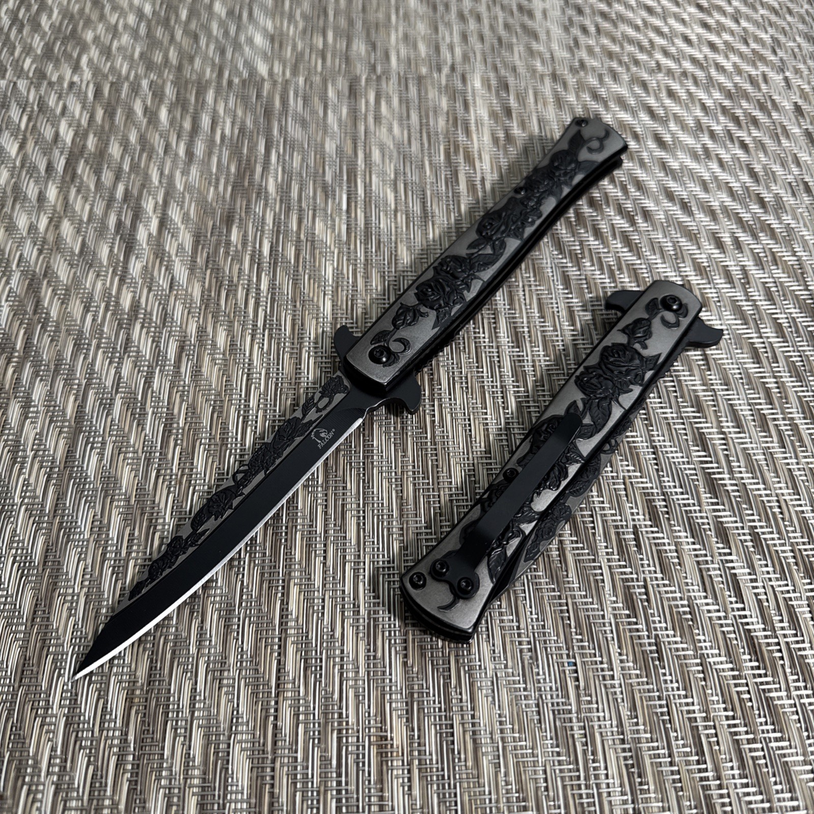 9” Black Rose Flower Tactical Spring Assisted Open Blade Folding Pocket Knife 9” Black Rose Flower Tactical Spring Assisted Open Blade Folding Pocket Knife