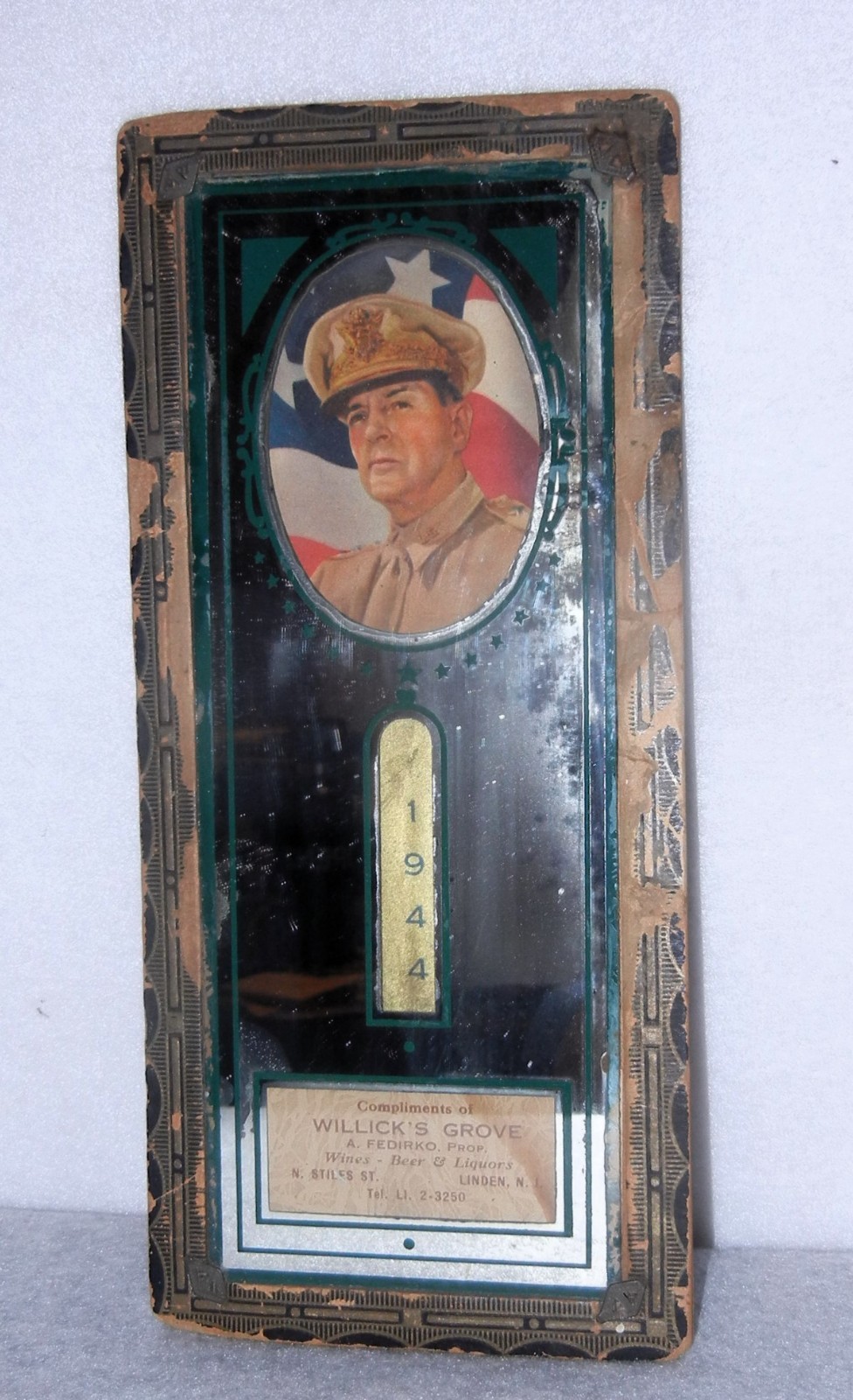 Patriotic 1944 Advertising Mirror, Featuring General MacArthur , 10 Patriotic 1944 Advertising Mirror, Featuring General MacArthur , 10