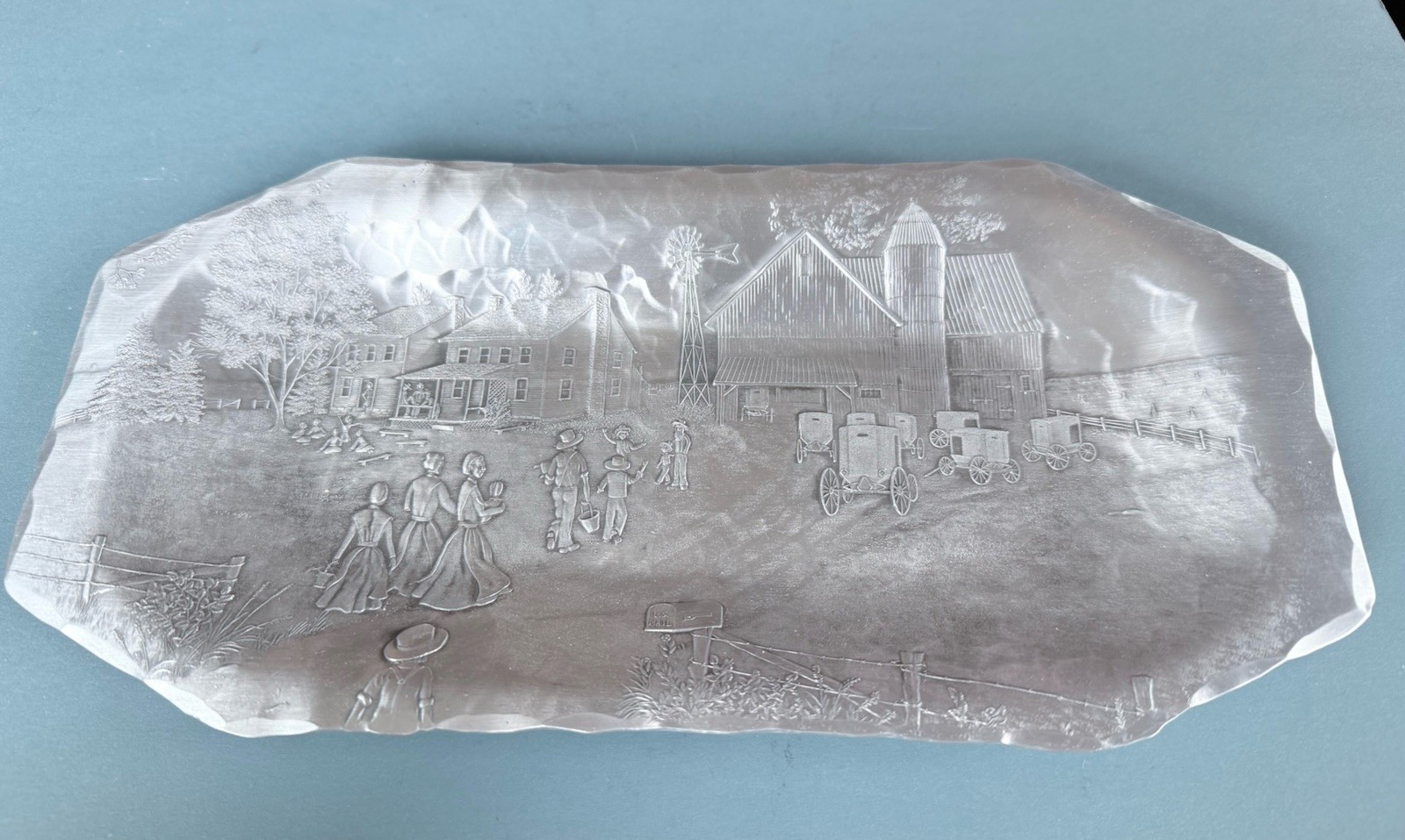 Wendell August Signed Aluminum Dish 12 X 5 3/4 Amish Farm \'The Gathering\' Scene