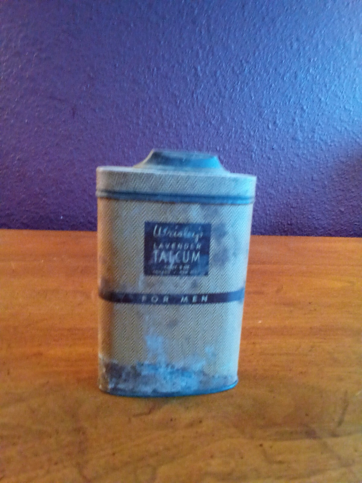 Vintage Wrisley\'s Lavender Talcum For Men EMPTY Tin Vintage Wrisley\'s Lavender Talcum For Men EMPTY Tin