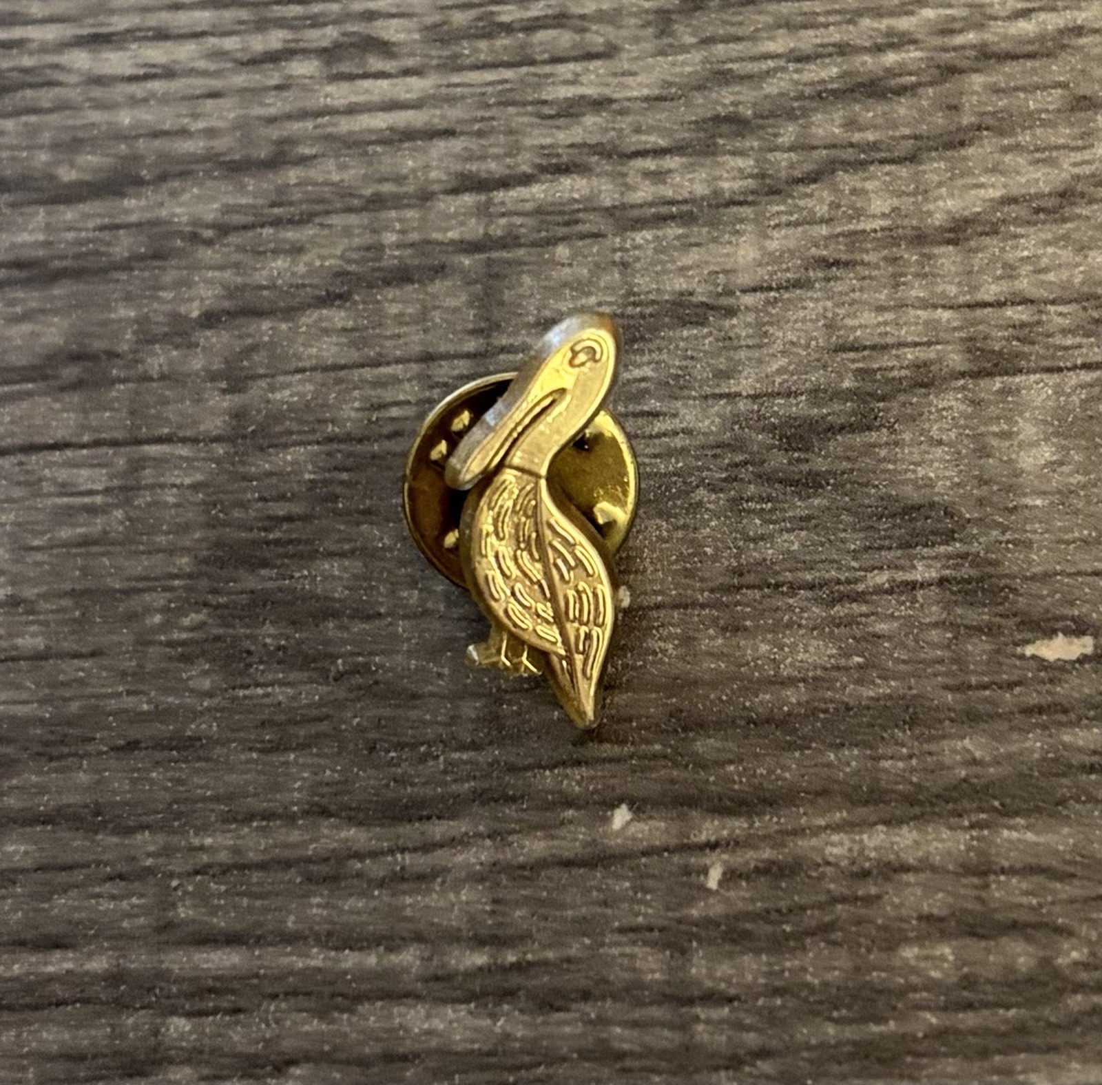 Vintage Pelican Gold Tone Lapel Pin