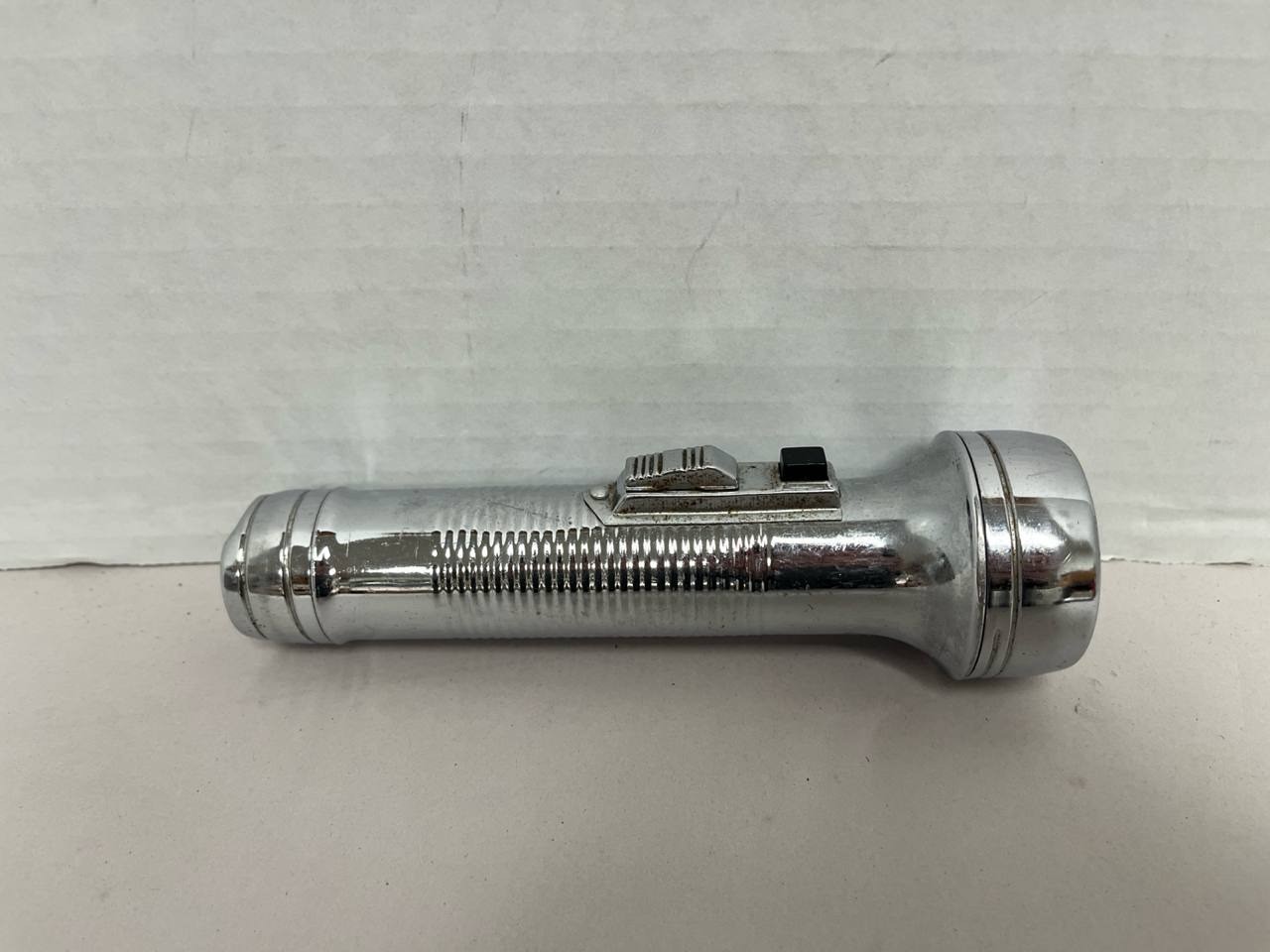Vintage Ray-O-Vac Balloon Chrome Flashlight 6.25