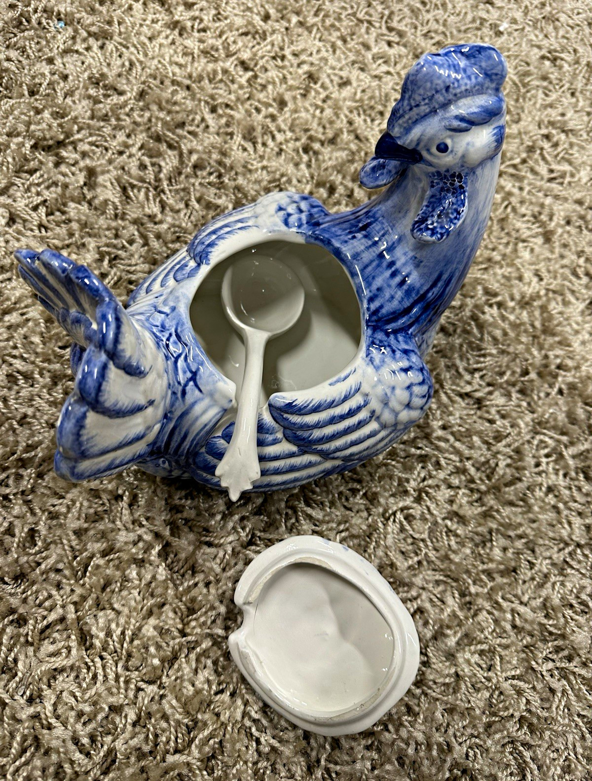 Vintage Hand-Painted Italian Blue & White Ceramic Figural Hen Tureen Orig Ladle Vintage Hand-Painted Italian Blue & White Ceramic Figural Hen Tureen Orig Ladle