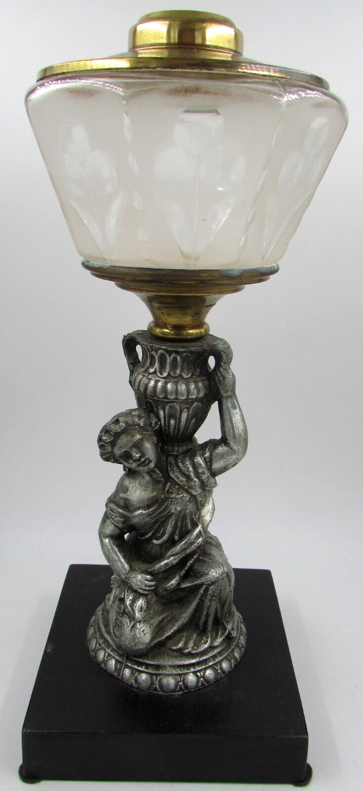 Antique Victorian Woman with Urn Figural Stem Kerosene Oil Banquet Lamp Elegant
