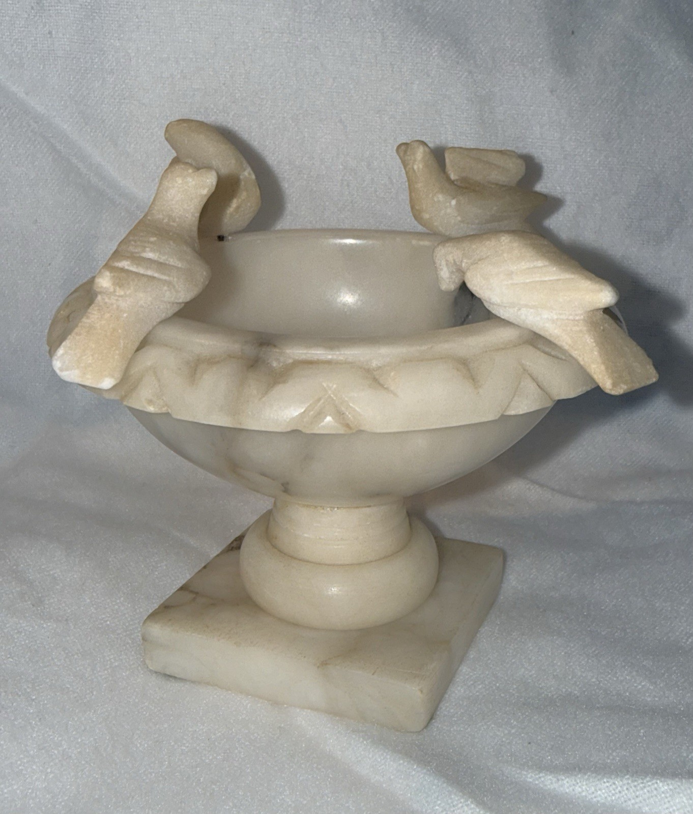 Rare Antique Italian Alabaster Marble Bird Bath Tazza Hand Carved with 4 Doves