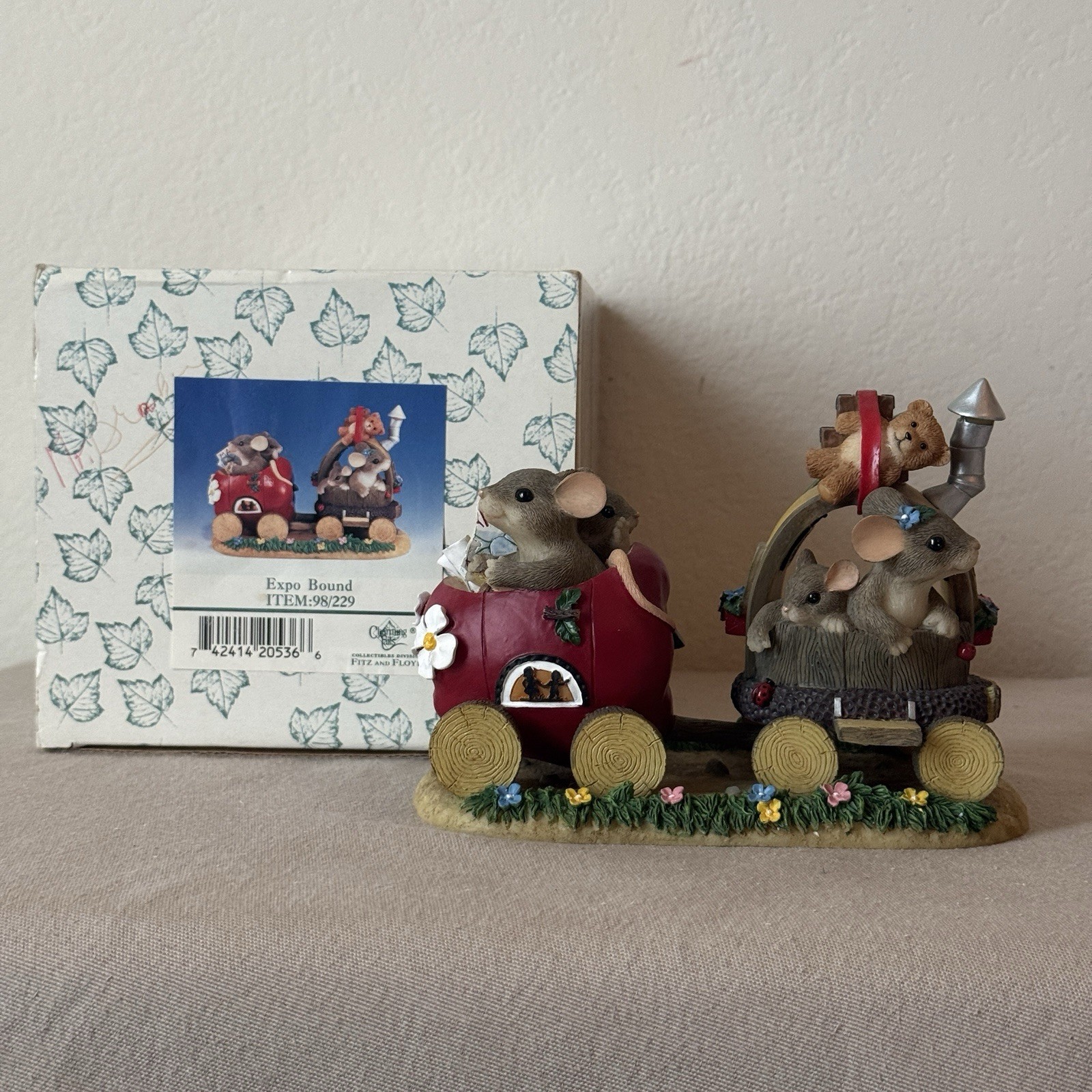 CHARMING TAILS FIGURINE EXPO BOUND 98/229 FITZ & FLOYD With Flaws 