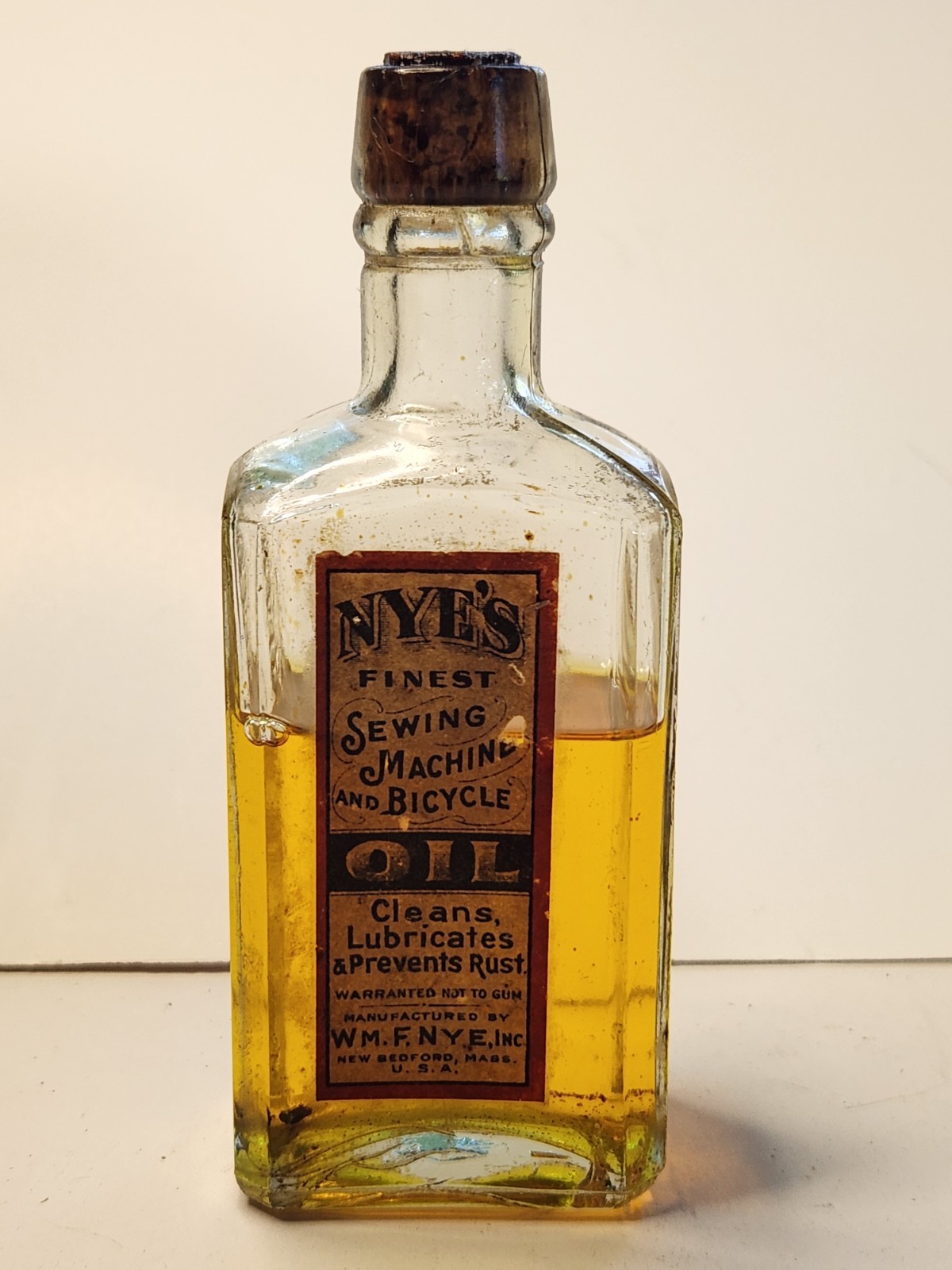 Antique NYE\'S Bottle - Sewing Machine & Bicycle Oil - New Bedford MA