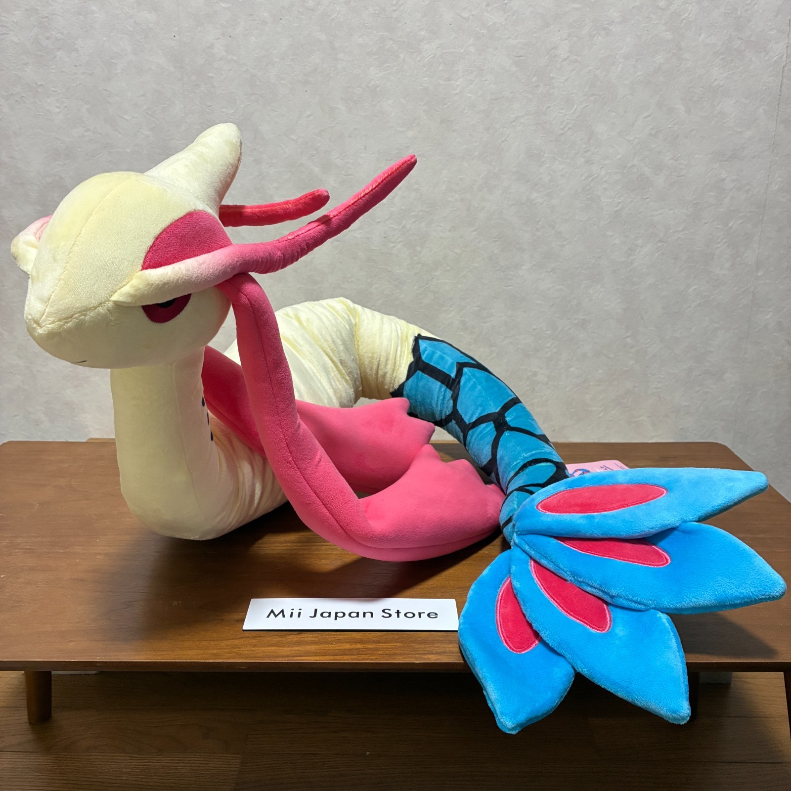 Pokemon Center Original Long Nyoro nyoro Plush doll Milotic 53.14