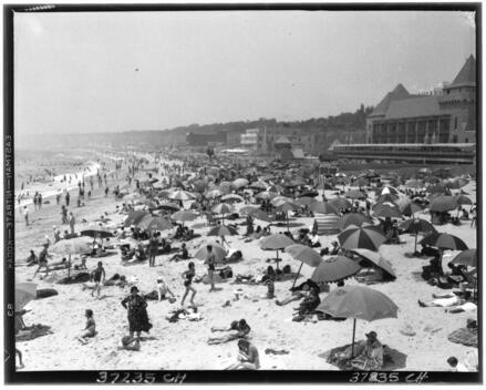 Crowded beach showing people sunbathing California Old Photo Crowded beach showing people sunbathing California Old Photo