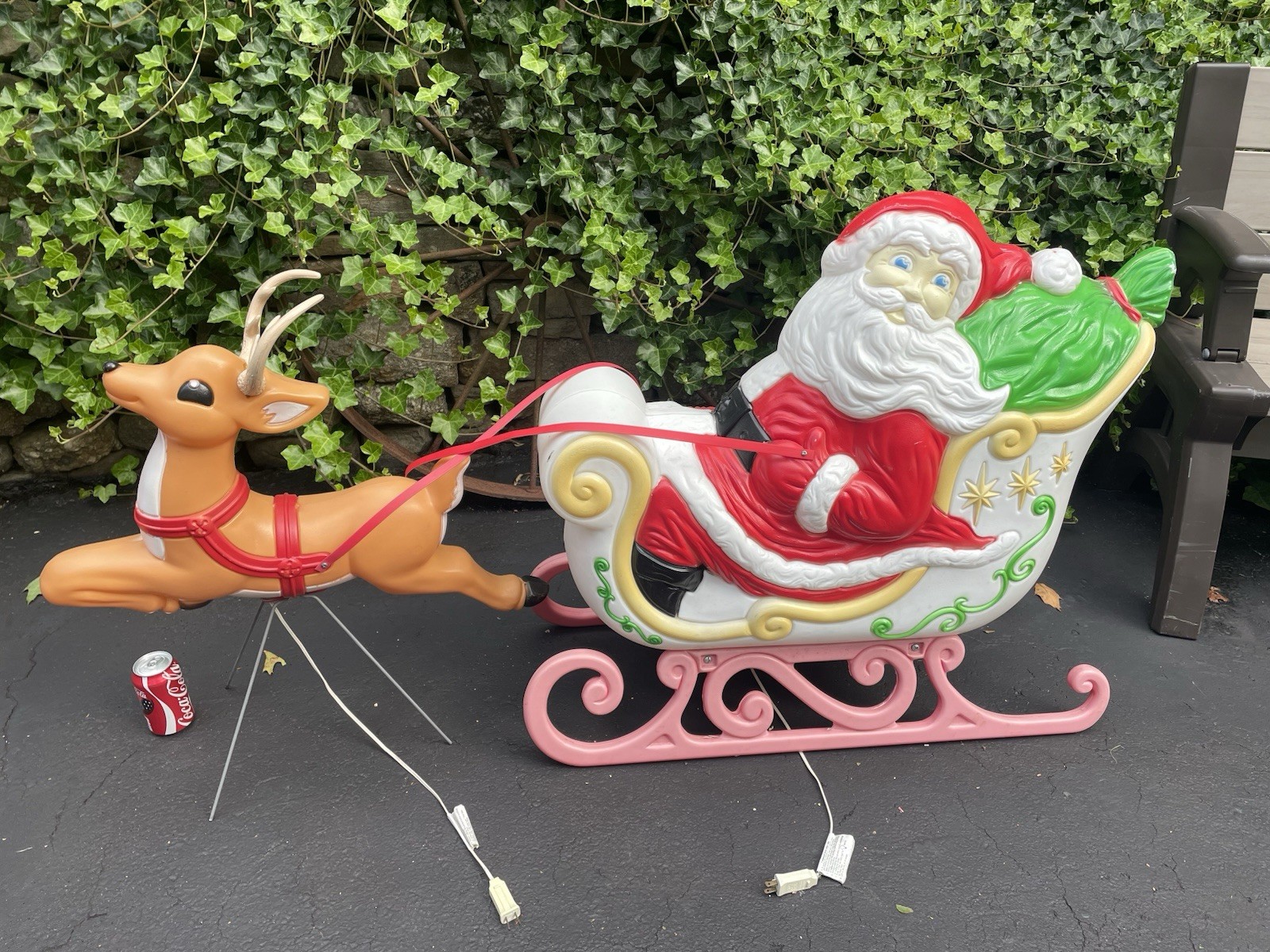 Vtg Grand Venture Santa & Sleigh W/ 1 Reindeer Lighted Blow Mold Nice Shape