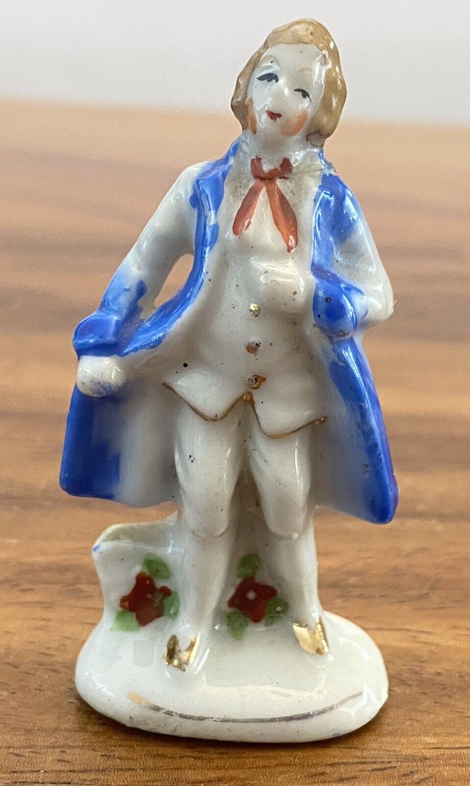 Pico Made in Occupied Japan Miniature Ceramic Porcelain Colonial Man.