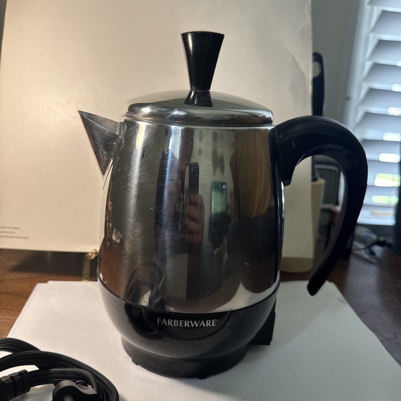 Farberware 2-4 Cup Coffee Percolator Chrome FCP240A Complete / Tested Stainless