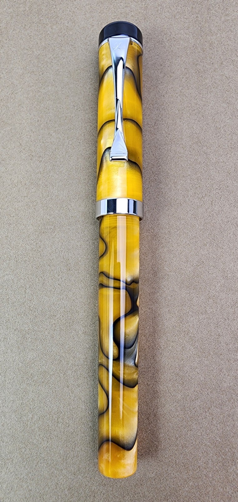 Laban Celebration Rollerball Pen Tiger Yellow LRN-R688TY (No Box/Papers)
