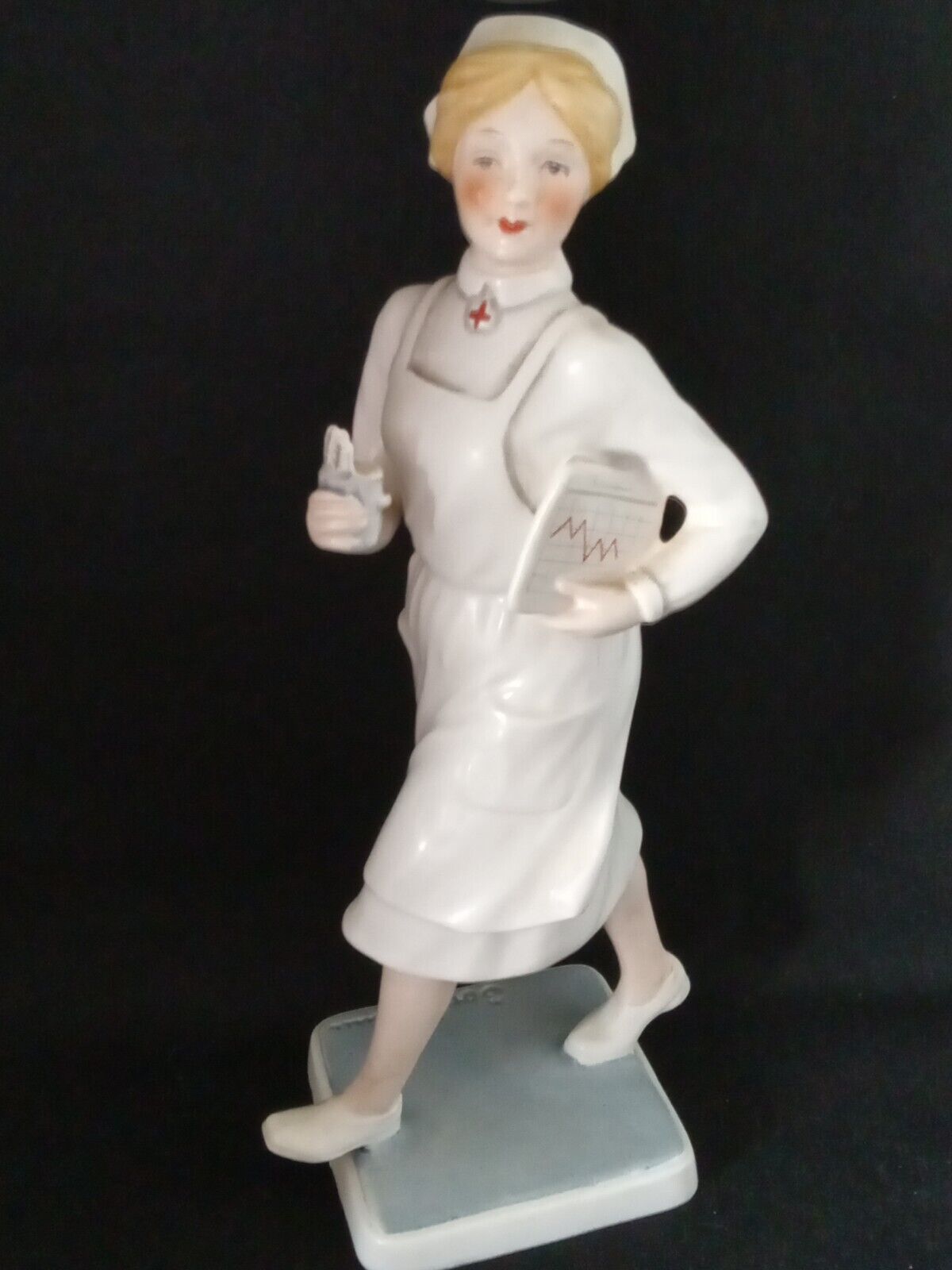 Rare 1971 Goebel W. Germany Nurse Figurine w/ Chart & Thermometers FF320 EC