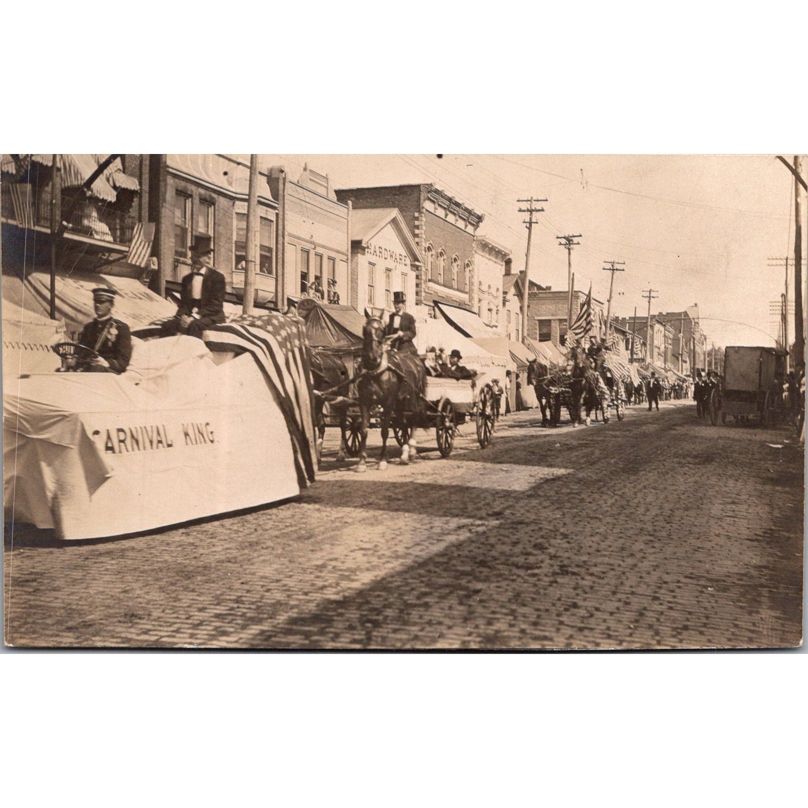 A Horse-Drawn Parade in Raymond NH Vintage Postcard SP6-8