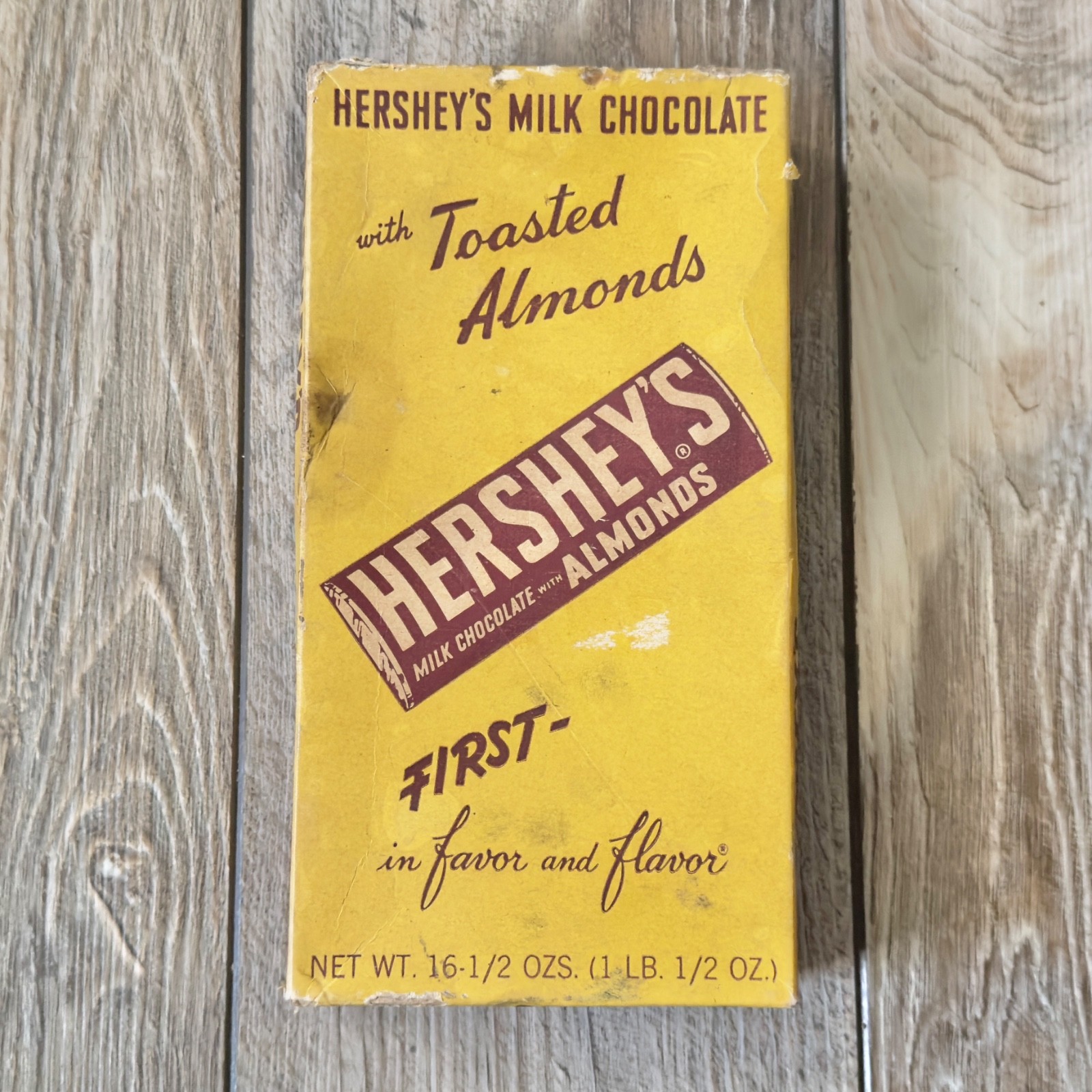 Vintage 1950s HERSHEY\'S Milk Chocolate Bar With Almonds Display Box