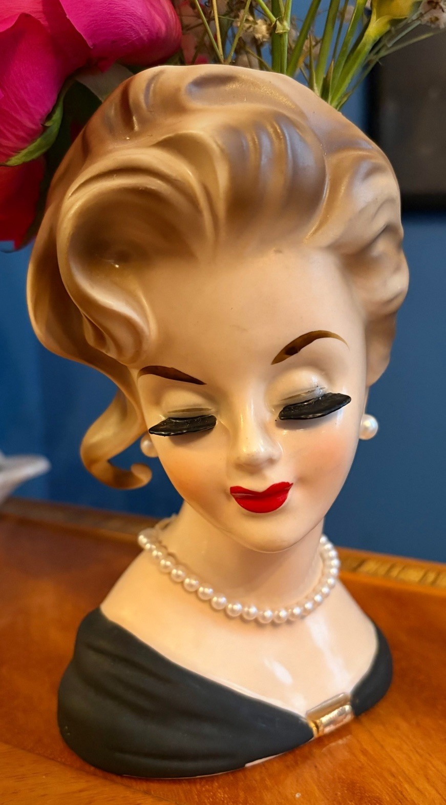 Vintage 1960s 1963 Vase Glamorous Lady Head Vanity Decor Dress Red Lips Pearls Vintage 1960s 1963 Vase Glamorous Lady Head Vanity Decor Dress Red Lips Pearls