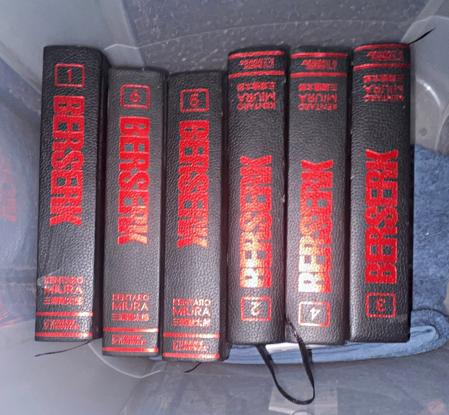 Berserk Deluxe Edition Hardcover Manga 1-6 - Kentaro Miura, Dark Horse