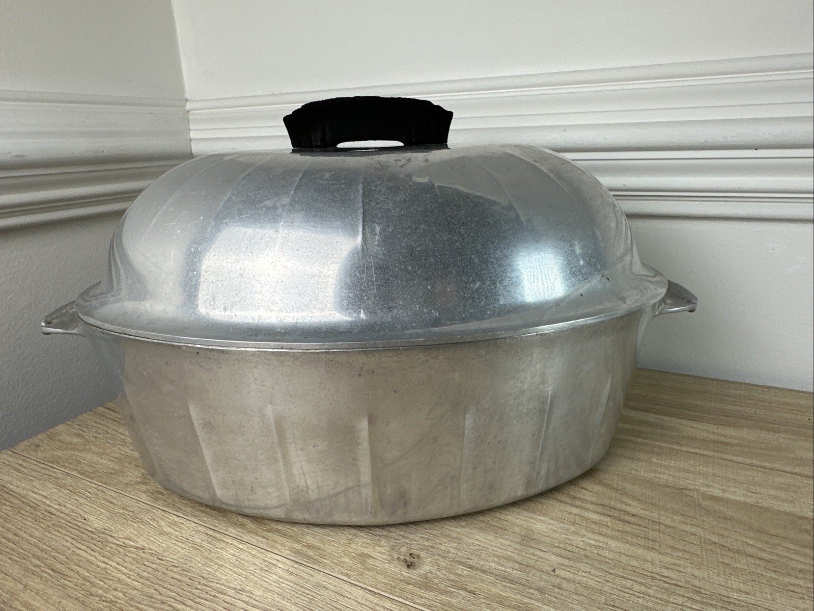 Vintage Household Institute Aluminum Roasting Pan w/ Lid Dutch Oven 13”