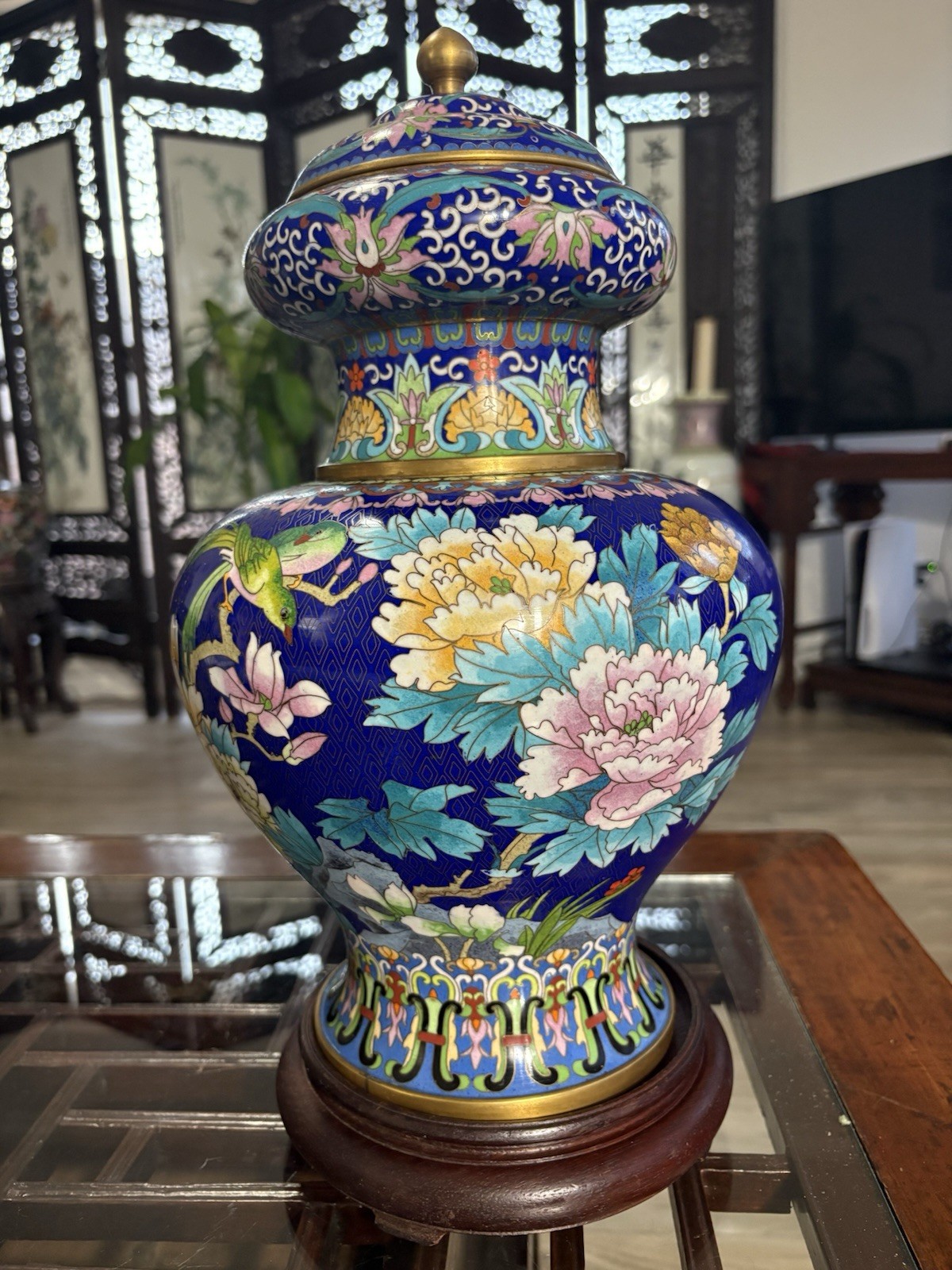 Vintage Chinese Cloisonne Vase With Cover And Wood Stand