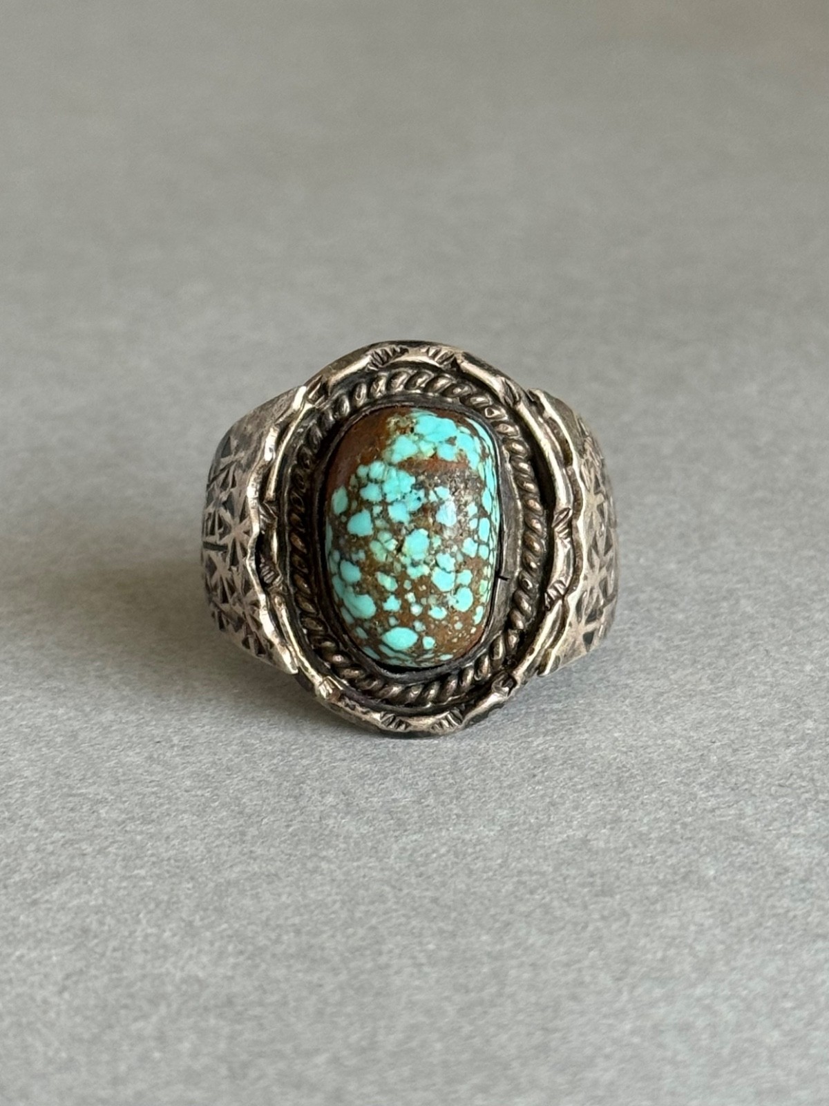 Old Pawn Navajo Sterling Silver and Turquoise Ring. Size 8 1/2