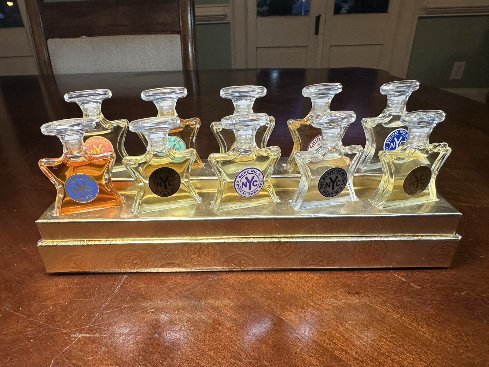 Bond No. 9 NYC Miniature Perfume Bottle Set 10 x 7.5ml in Gold Box