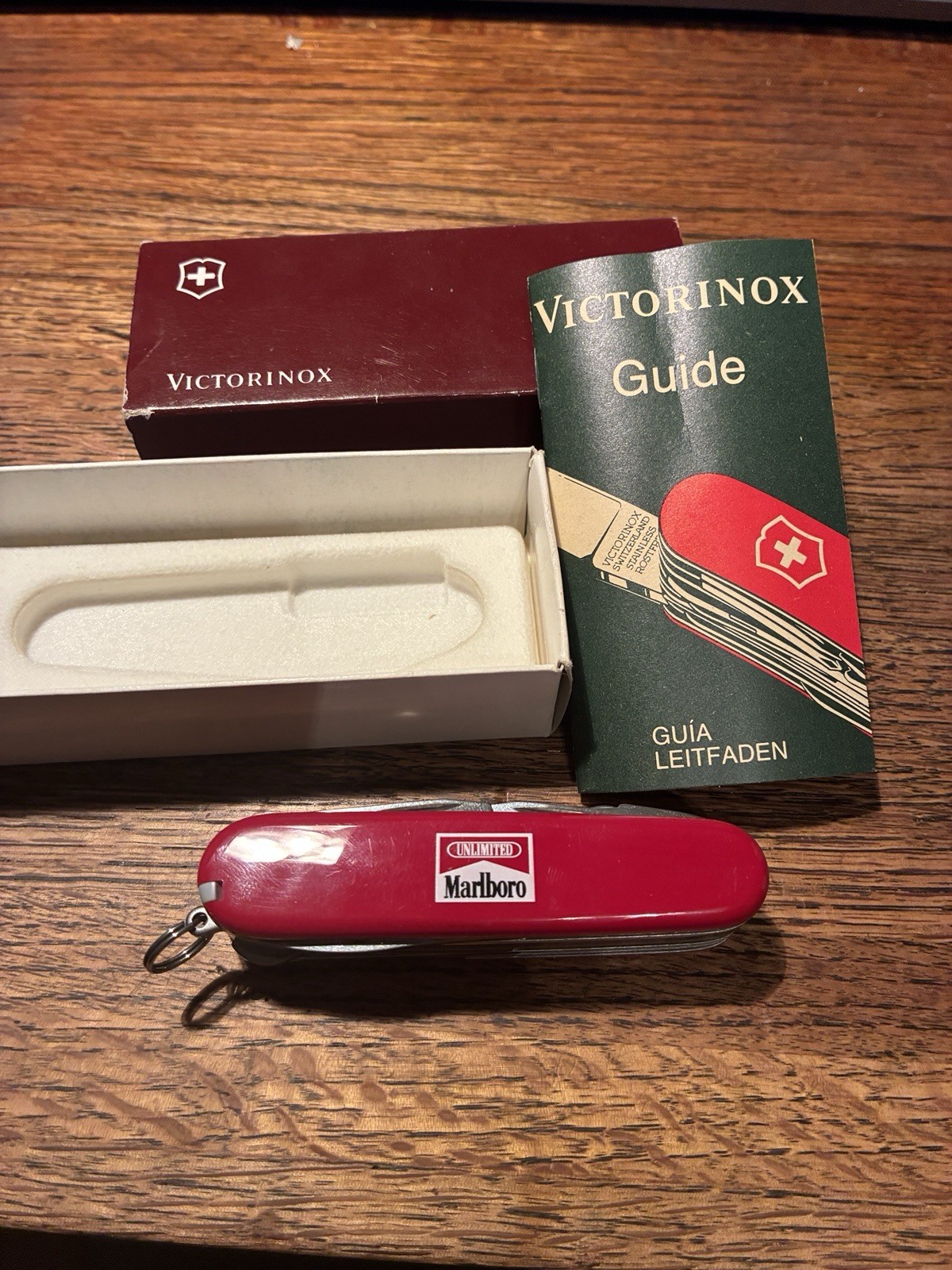 Marlboro Unlimited Victorinox Troubleshooter Swiss Army Knife | NIB Marlboro Unlimited Victorinox Troubleshooter Swiss Army Knife | NIB
