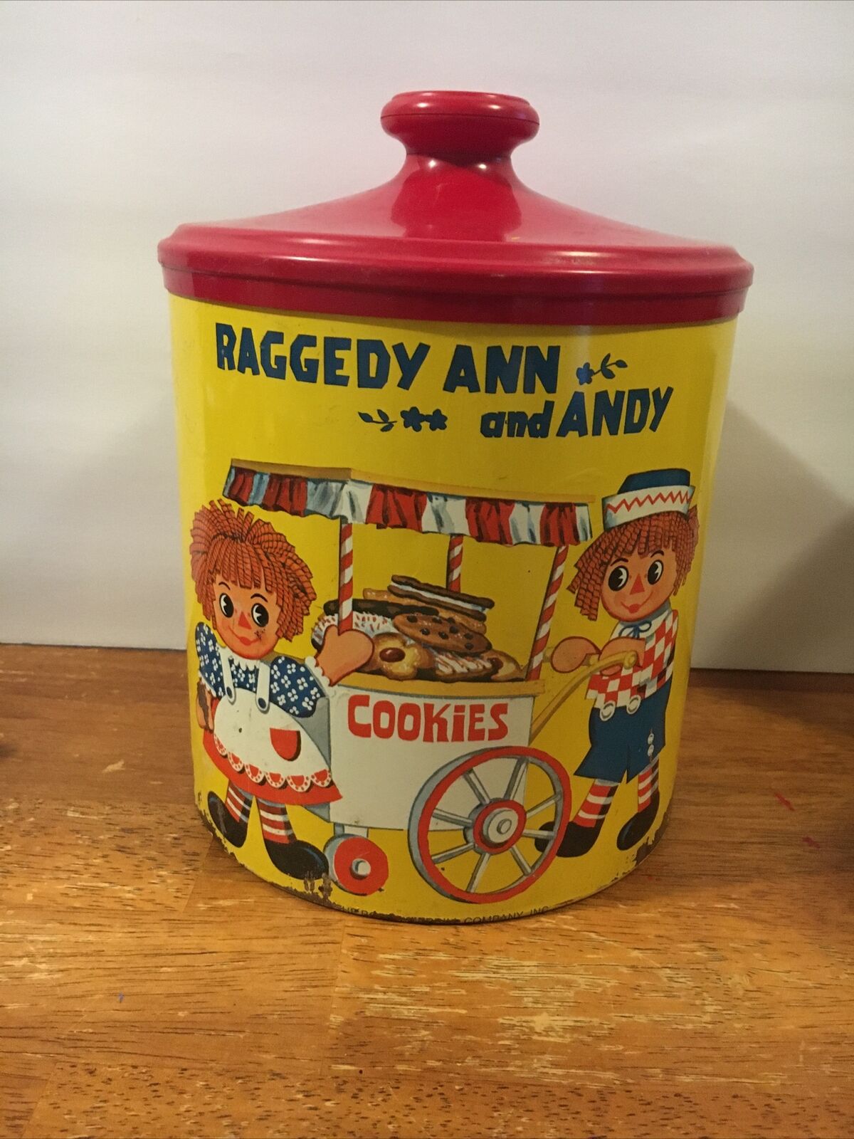 Old Vintage 1973 Cheinco Raggedy Ann And Andy Cookie Jar tin With lid vintage