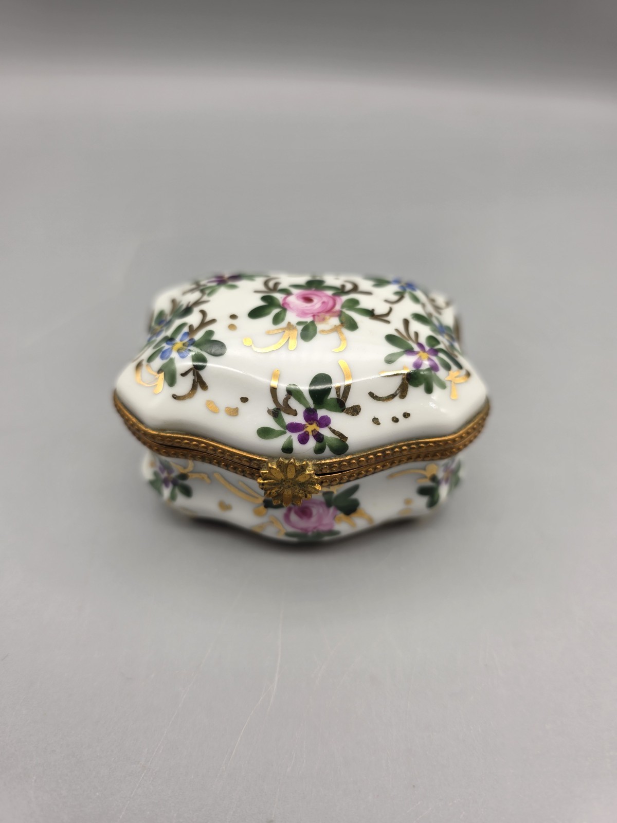 Vintage Porcelain Limoges Hand Painted Flower Trinket Box Snap Hinged Closure 